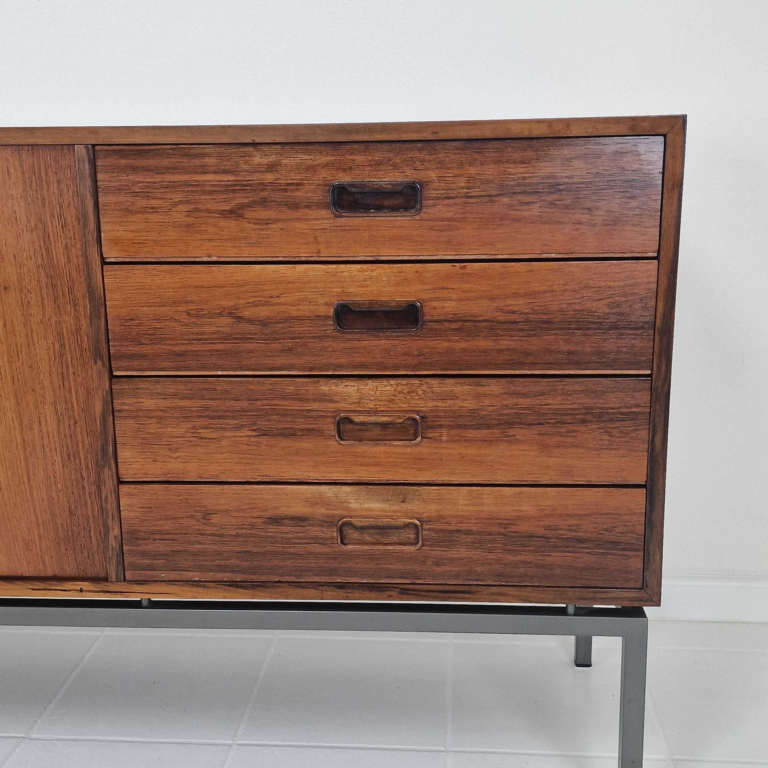 Enfilade en bois de rose du milieu du siècle dernier par Topform The Netherlands, années 1960 en vente 9
