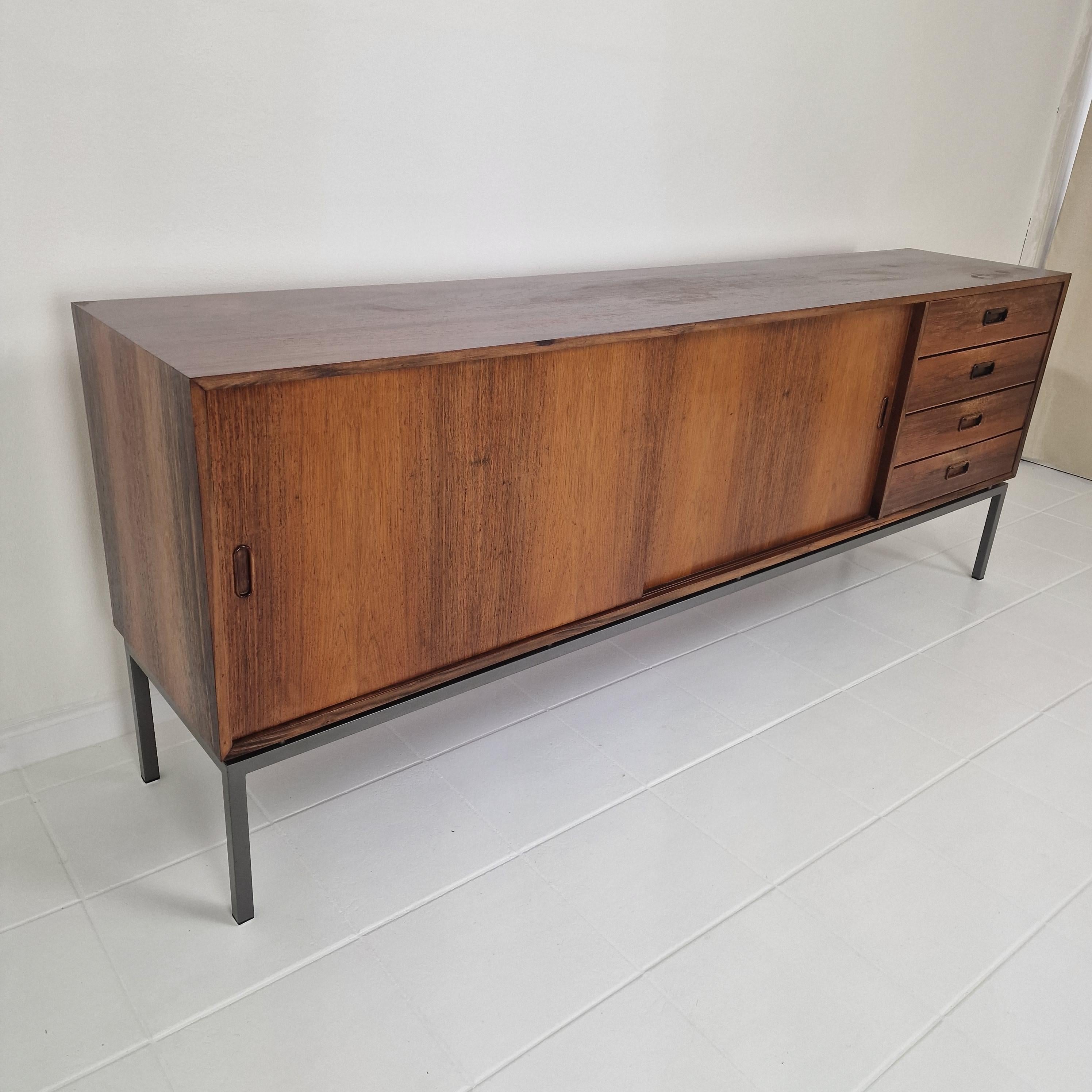 Enfilade en bois de rose du milieu du siècle dernier par Topform The Netherlands, années 1960 en vente 1
