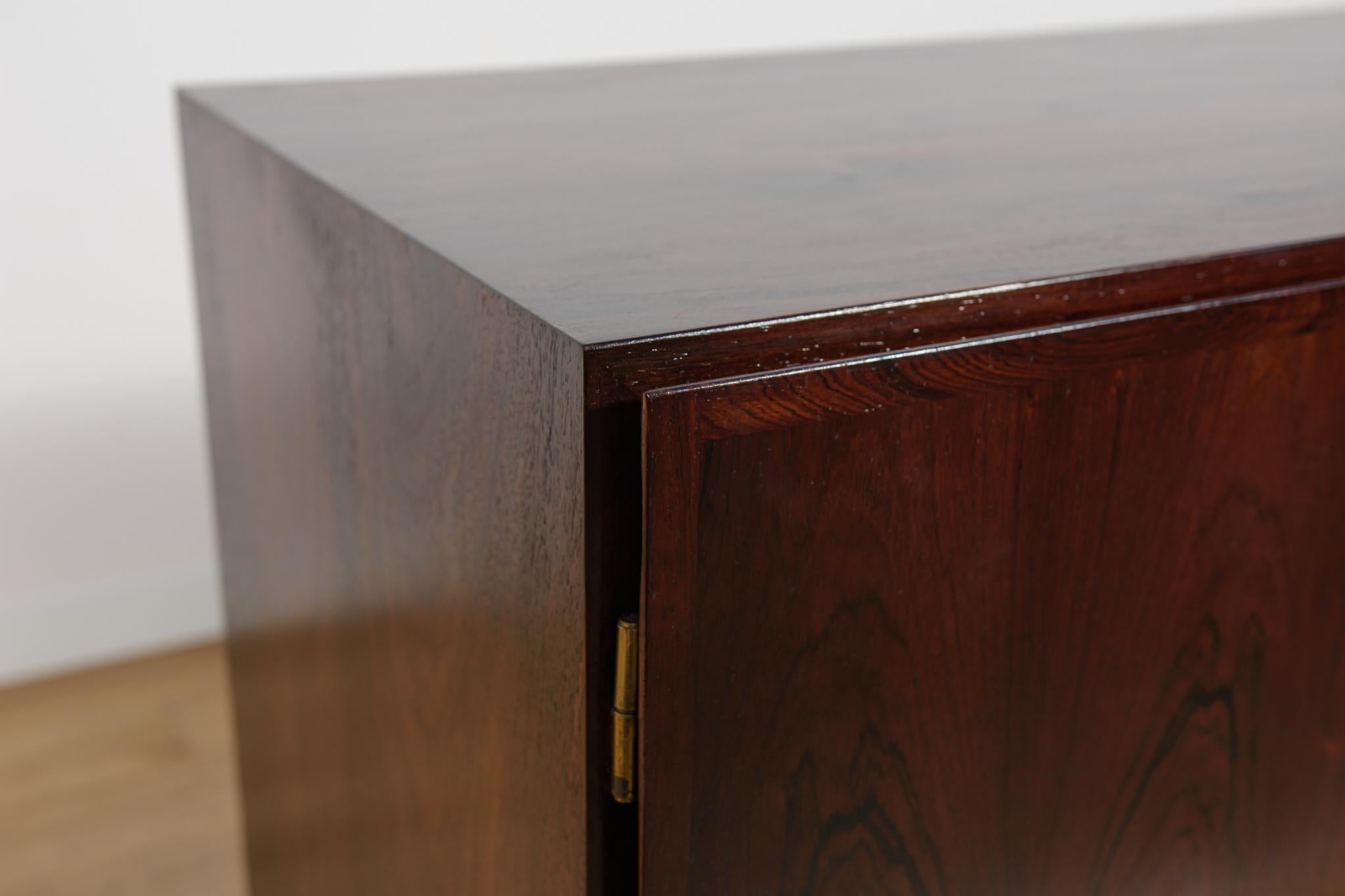 Credenza in palissandro di metà secolo di Omann Jun, Danimarca, anni '60 in vendita 4