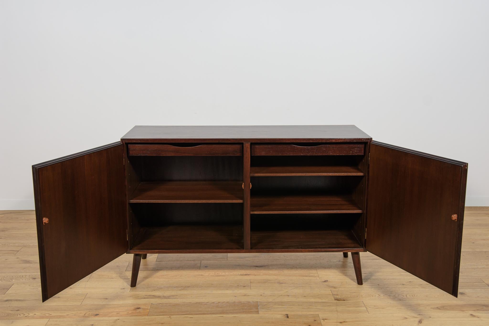 Metà XX secolo Credenza in palissandro di metà secolo di Omann Jun, Danimarca, anni '60 in vendita