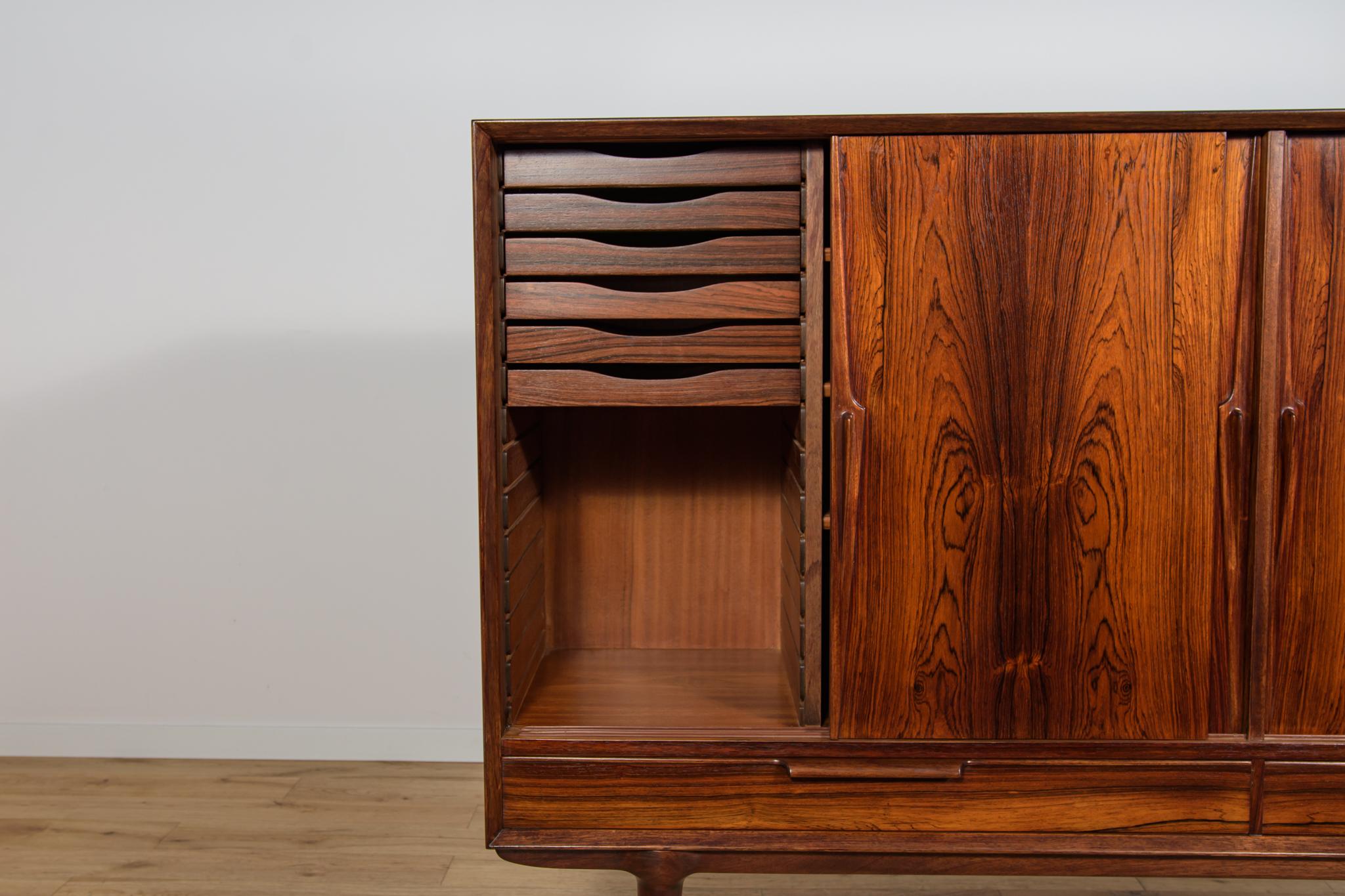 Credenza in legno di palissandro di metà secolo Model 13 di G. Omann per Omann Jun, Danimarca, 1960 in vendita 10