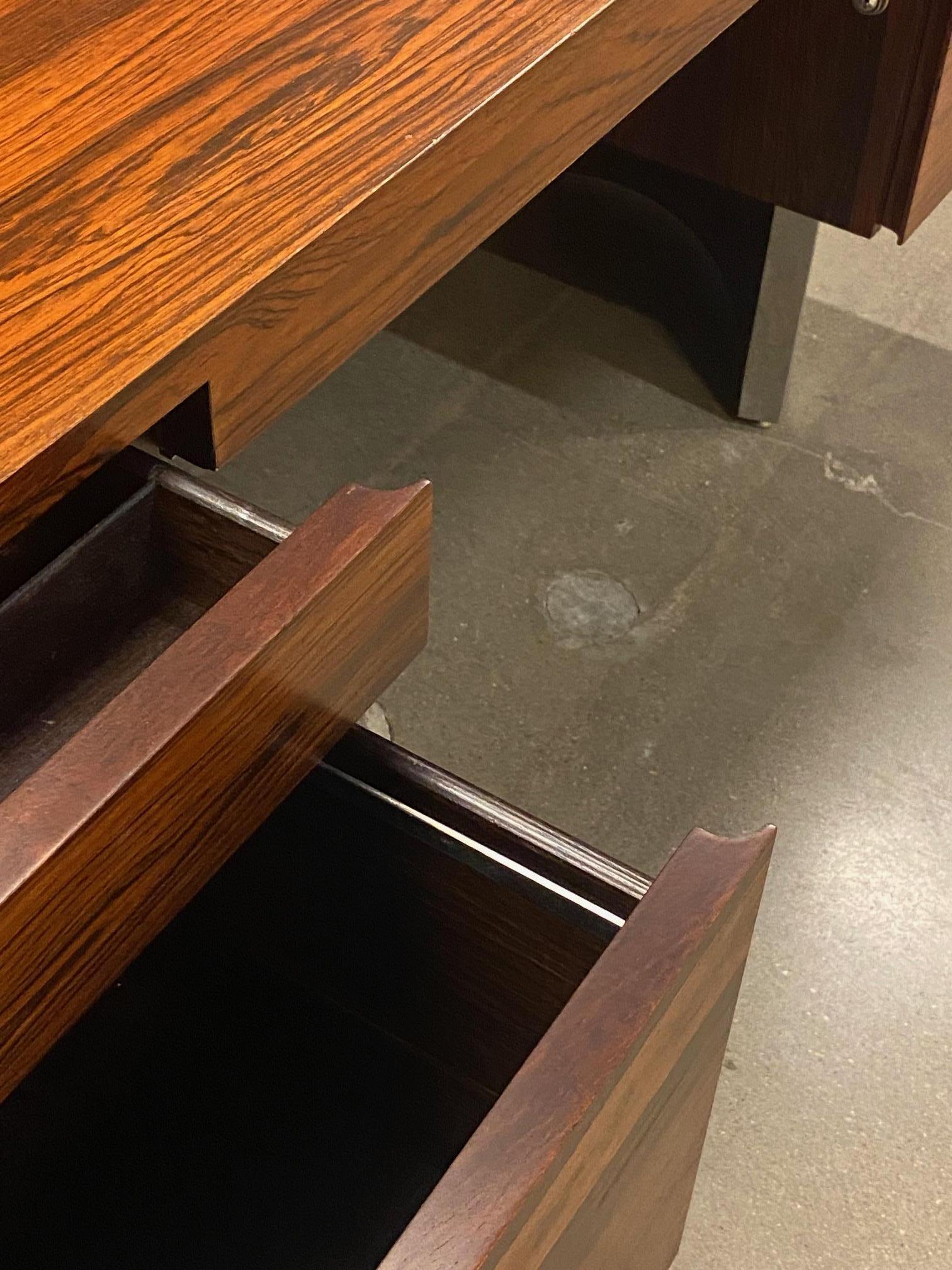 Mid-Century Rosewood & Stainless Executive Desk, USA, 1960's  For Sale 7