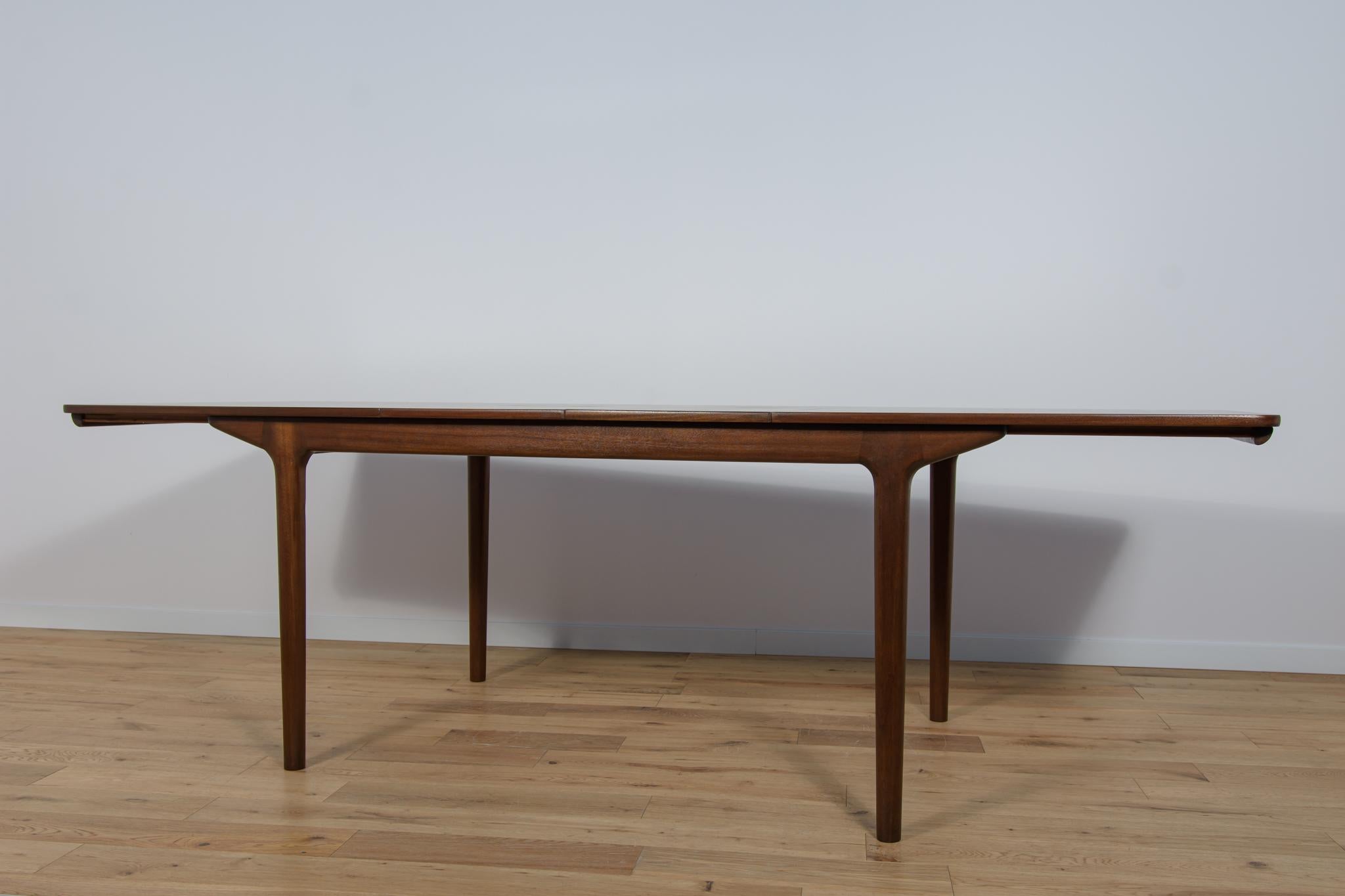 Mid-Century Rosewood & Teak Extendable Dining Table from McIntosh, Great Britain 6
