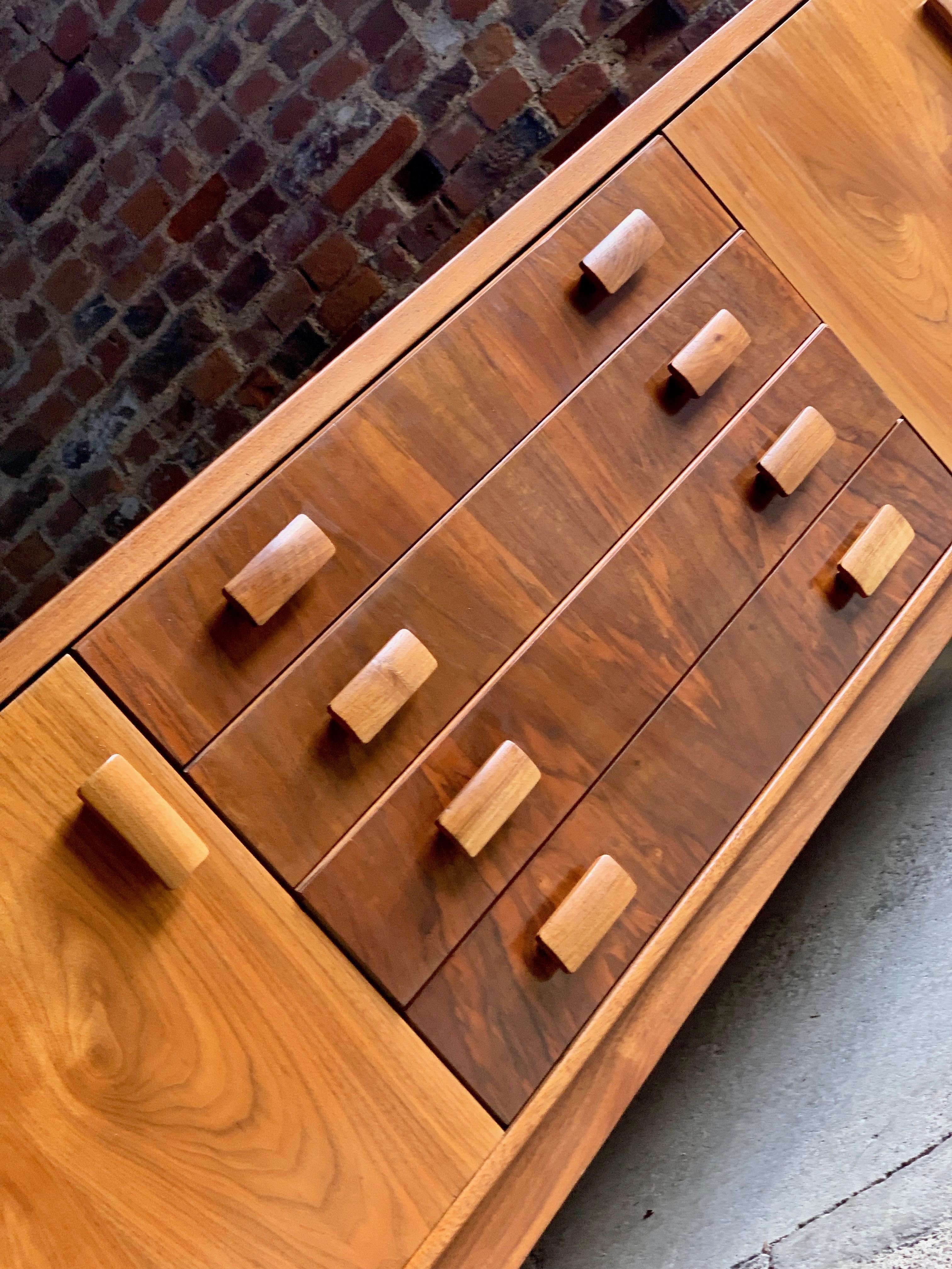 Midcentury Rosewood and Teak Sideboard BCM British Cabinet Makers, circa 1960 4
