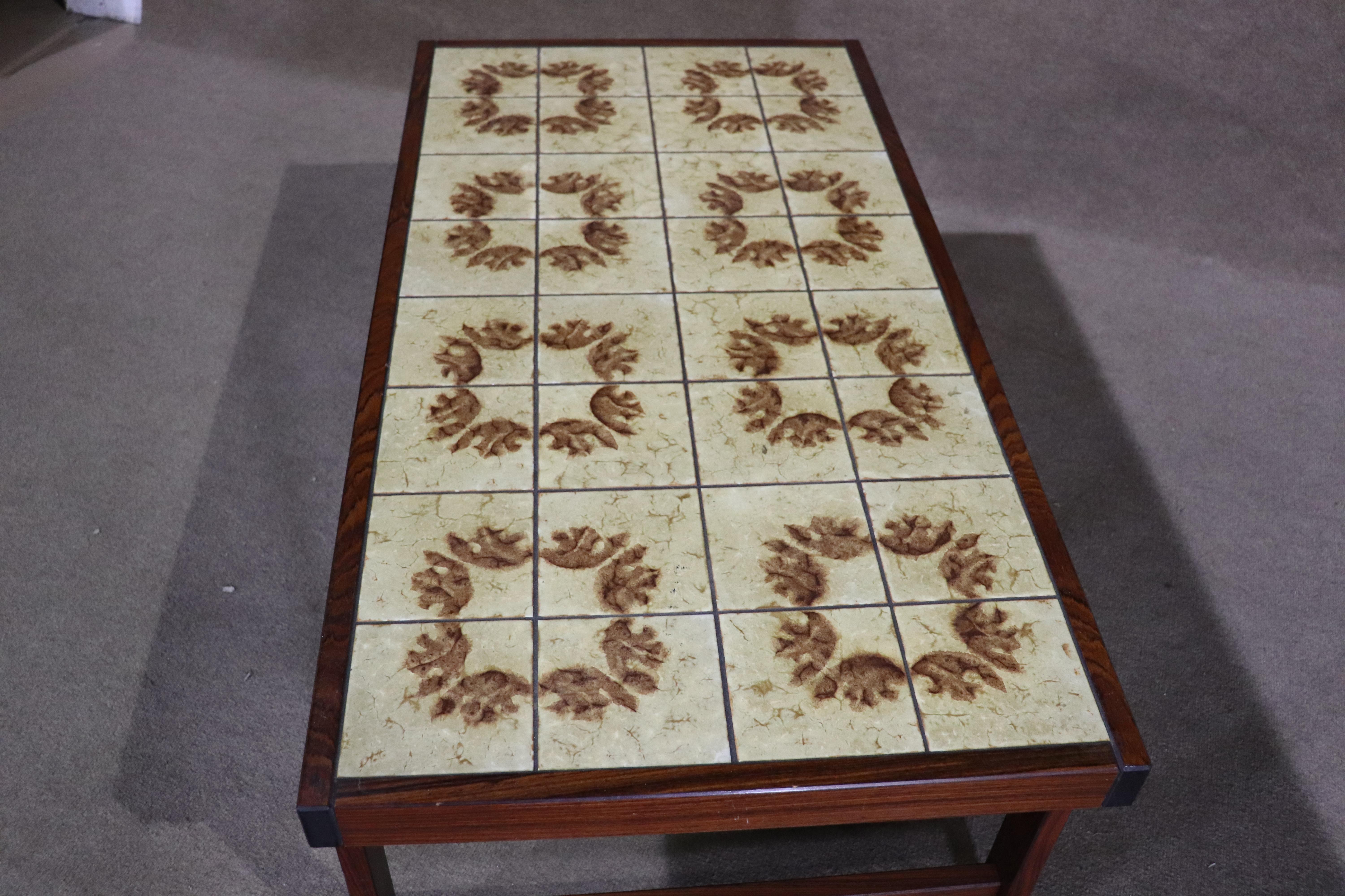 Mid-Century Rosewood & Tile Coffee Table In Good Condition For Sale In Brooklyn, NY