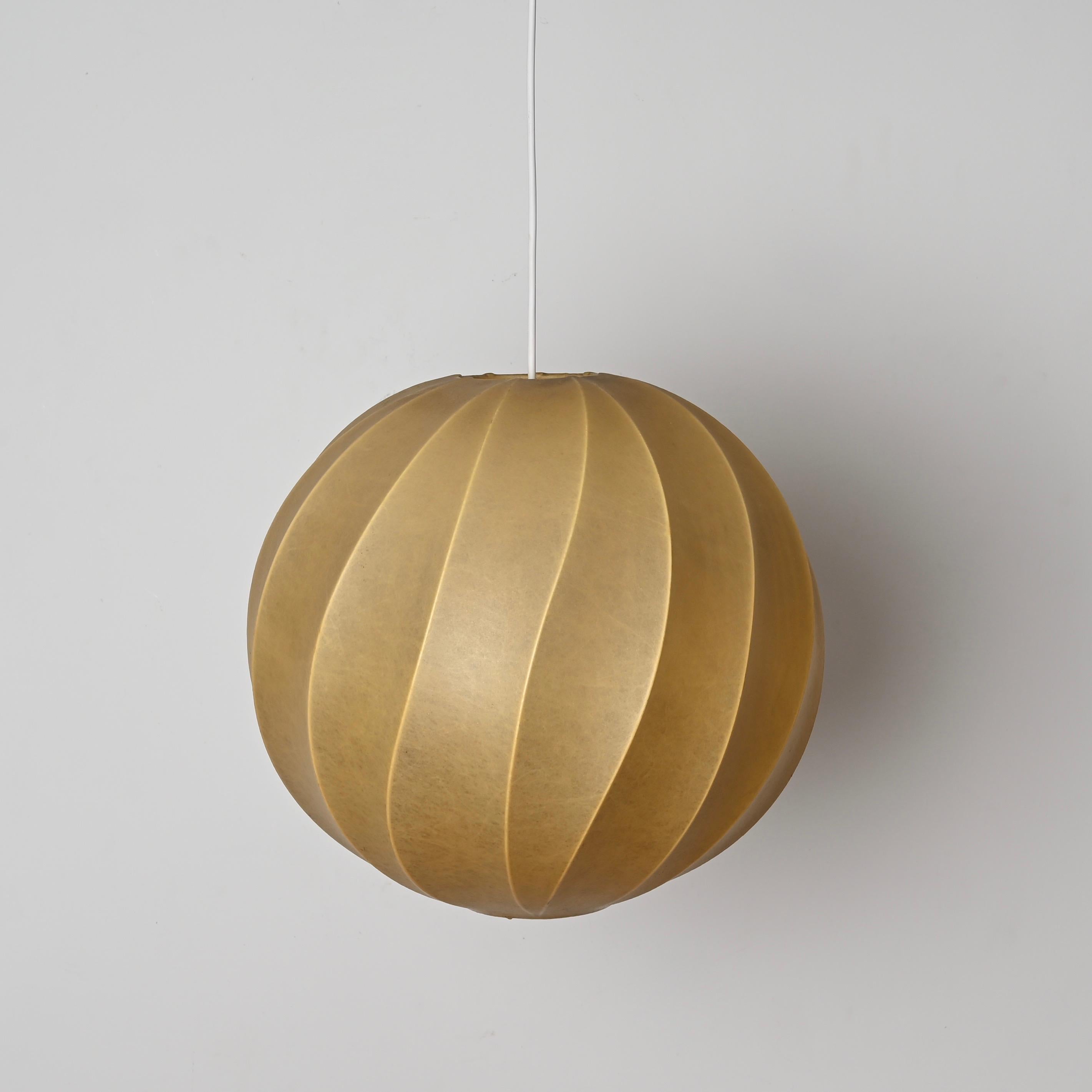 Mid-Century Round Beige 
