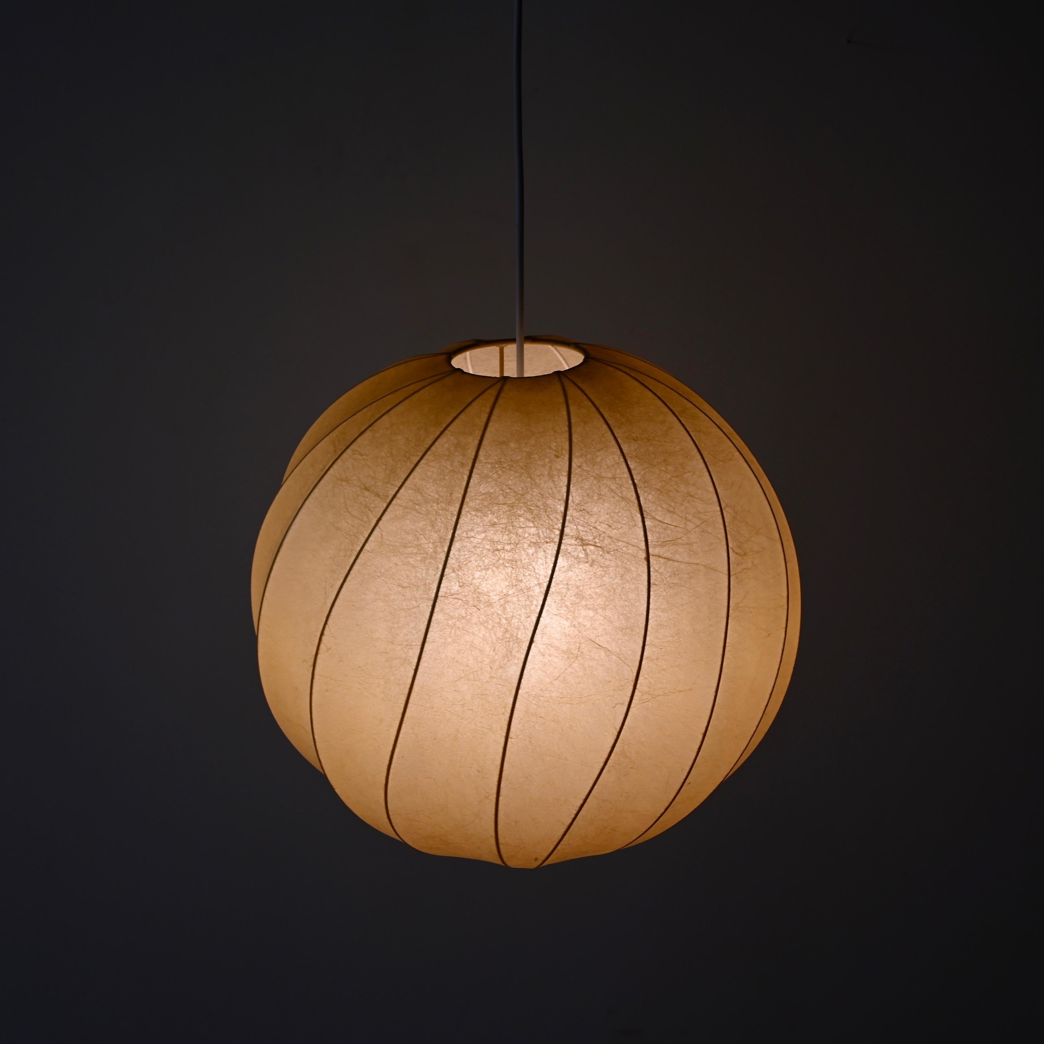 Mid-Century Round Beige 