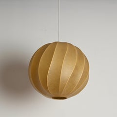 Runder beiger Mid-Century-Anhänger „Cocoon“ von Achille Castiglioni, Italien 1960er Jahre