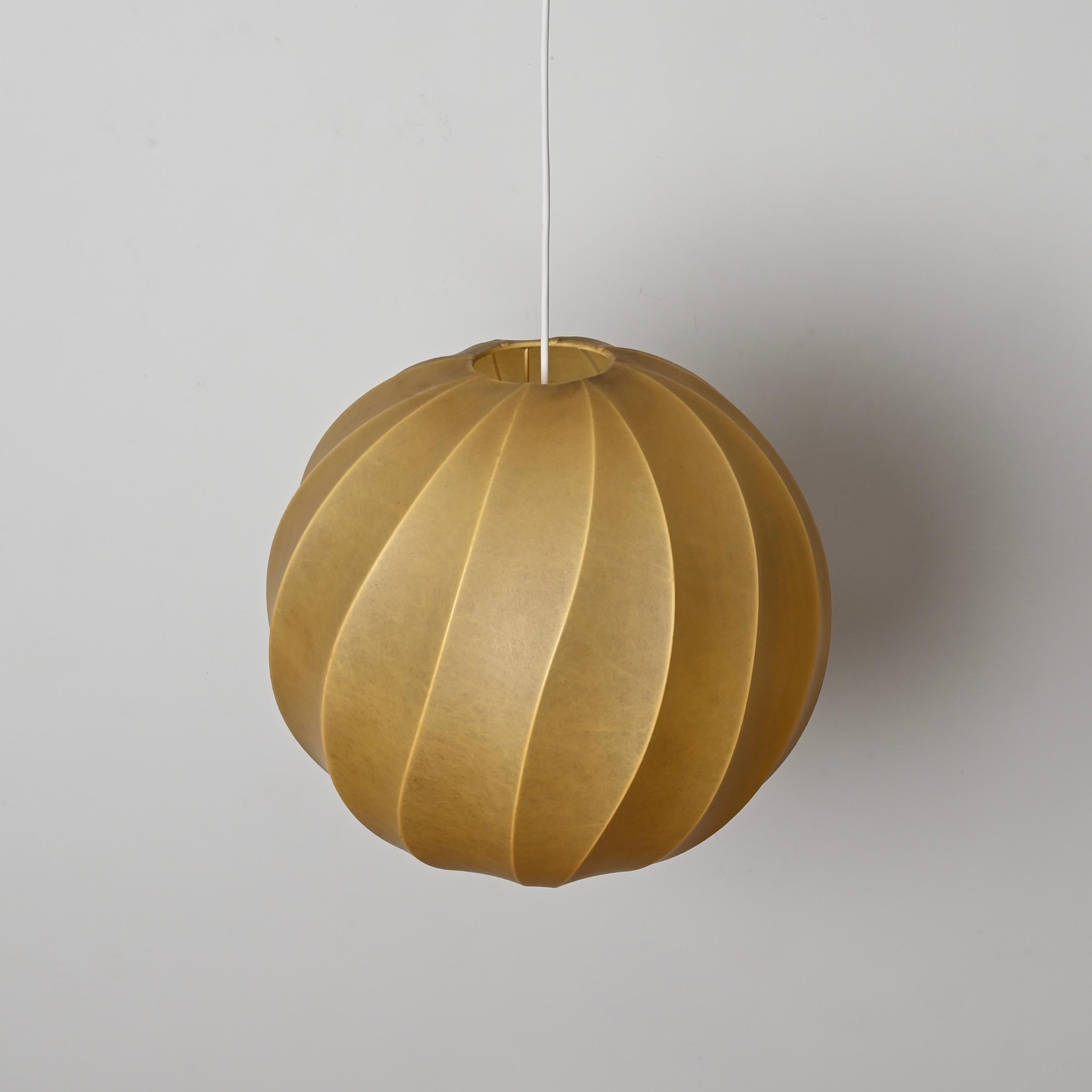 Mid-20th Century Mid-Century Round Beige 