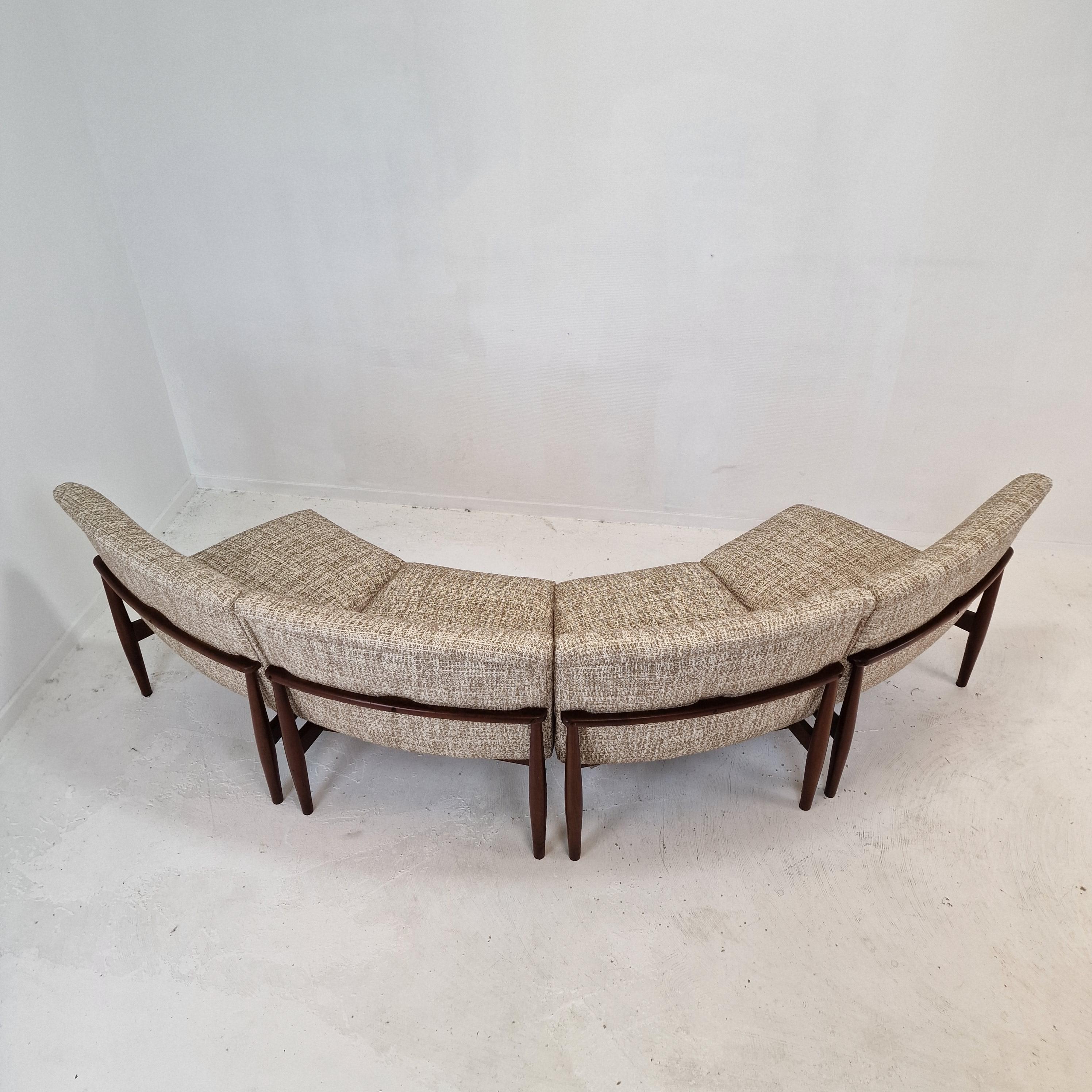 Midcentury Round Bench of 4 Teak Chairs, Denmark, 1960s For Sale 1