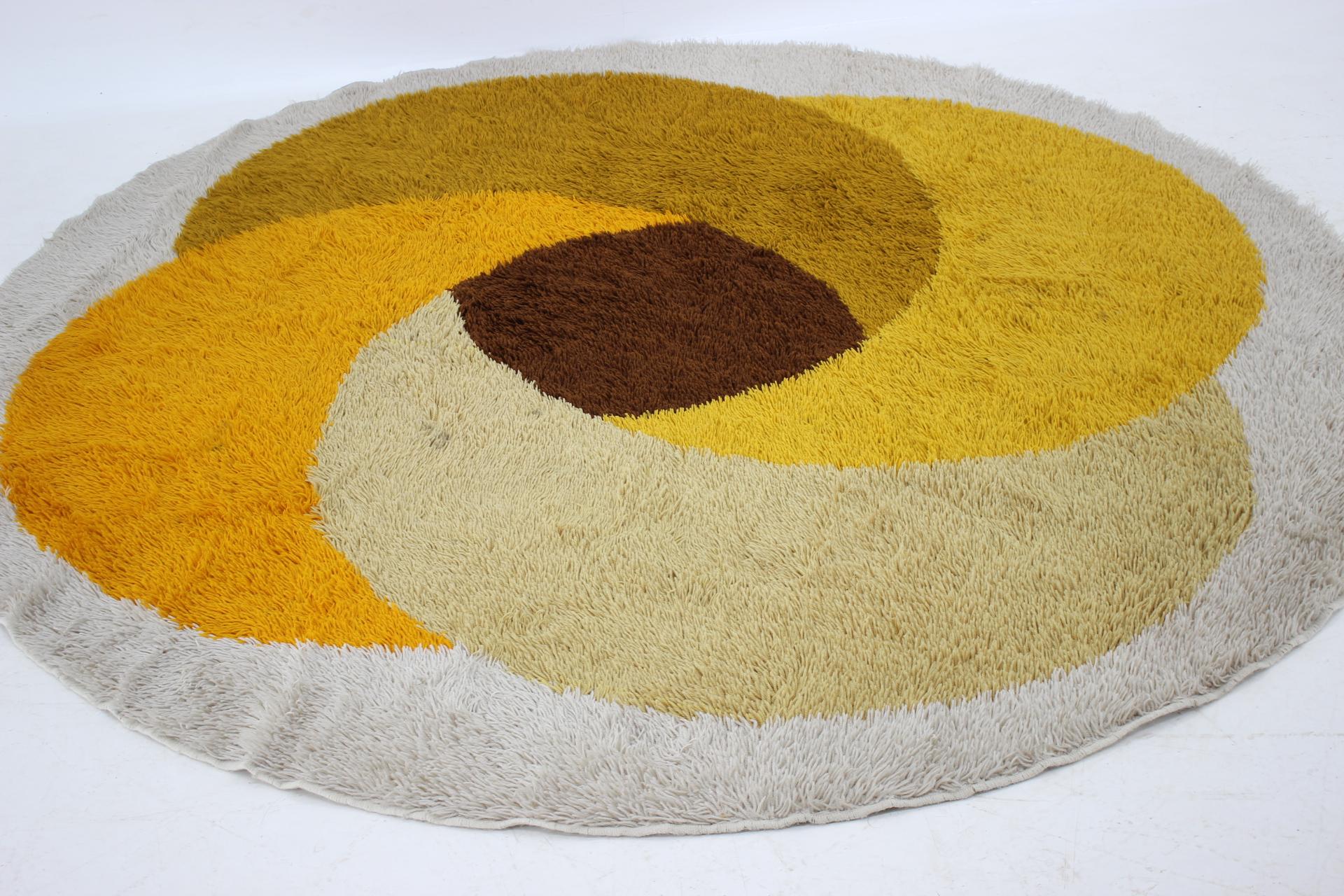 Wool Midcentury Round Carpet / Rug, Denmark, 1960