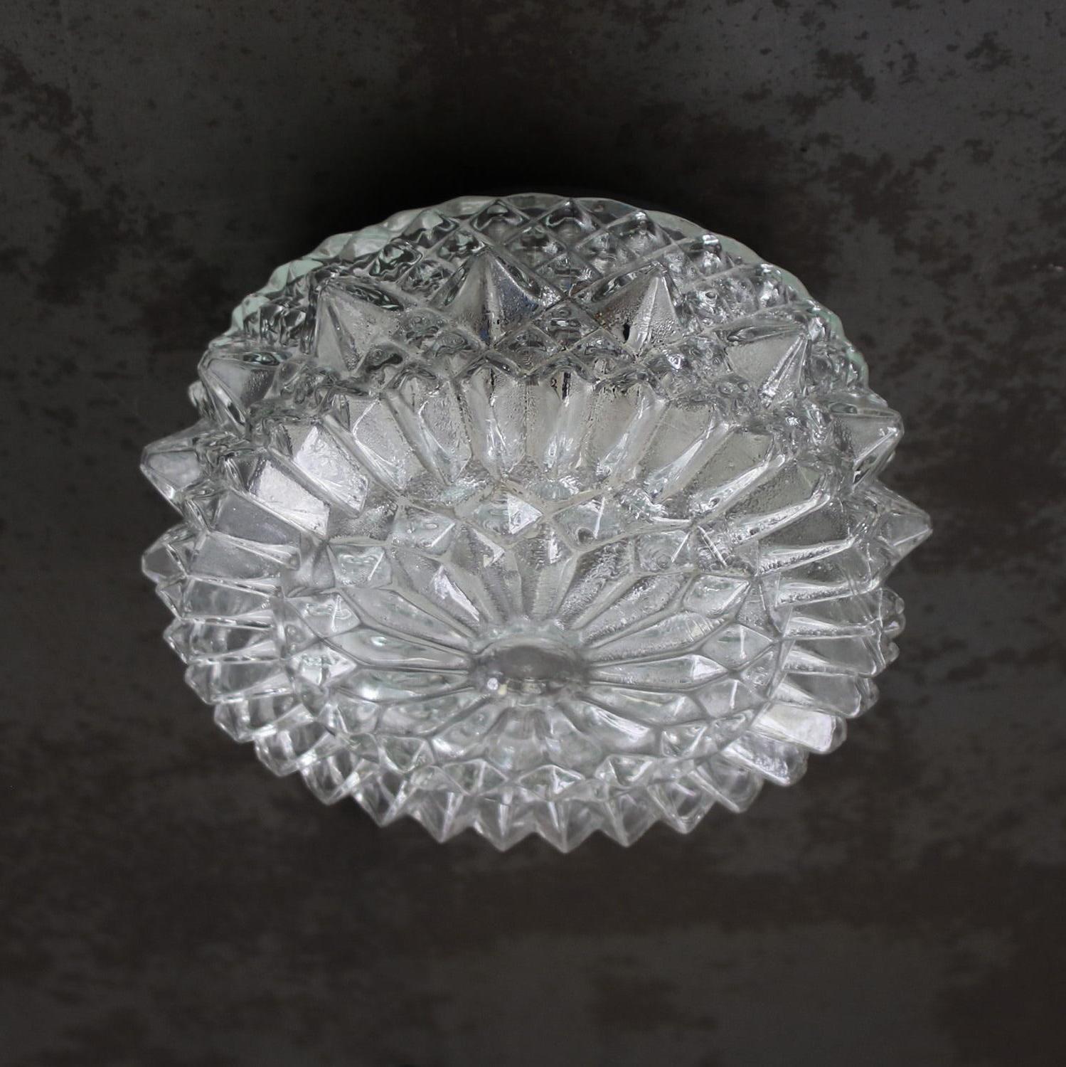 Mid-Century moderno Applique rotonde in vetro trasparente di metà secolo in vendita