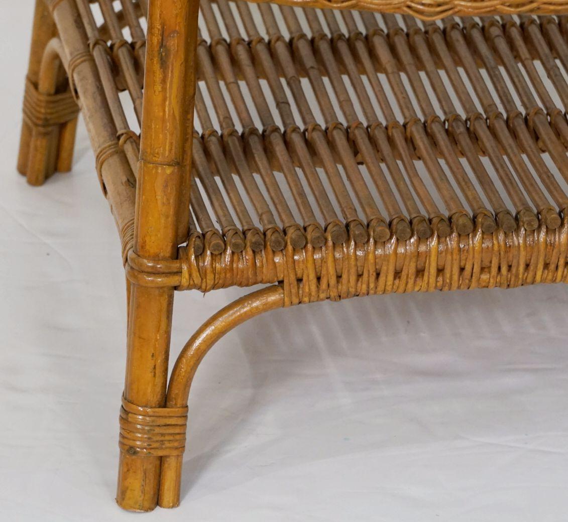 Mid-Century Round Coffee or Low Table of Wicker and Rattan from Italy 7