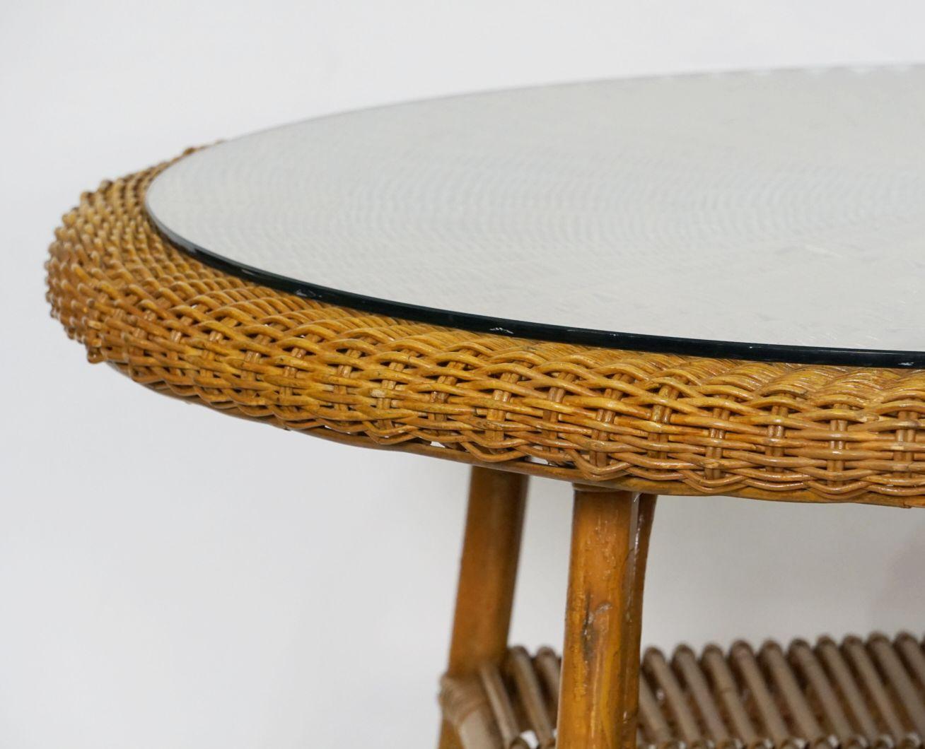 20th Century Mid-Century Round Coffee or Low Table of Wicker and Rattan from Italy