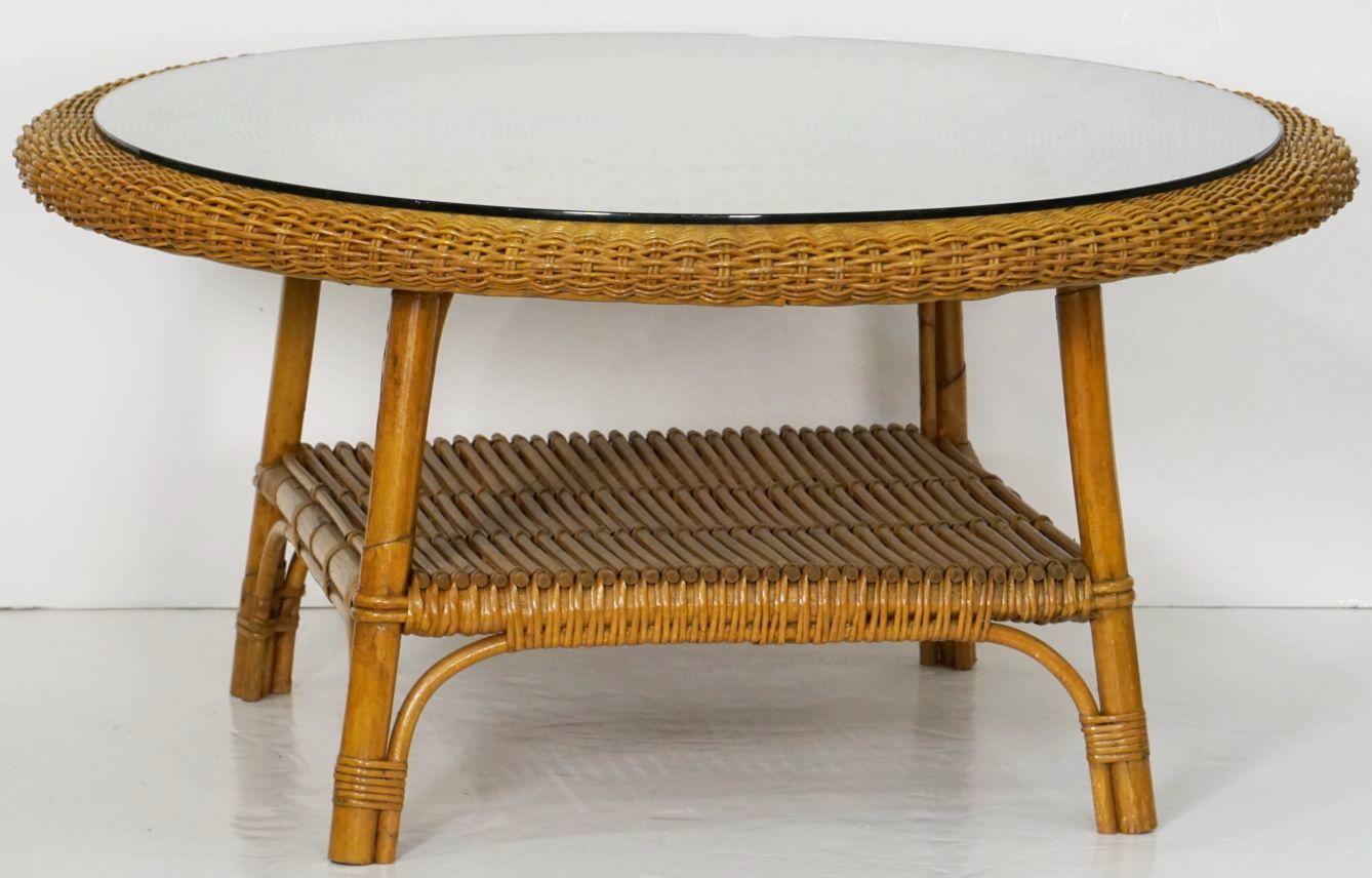 Mid-Century Round Coffee or Low Table of Wicker and Rattan from Italy 1