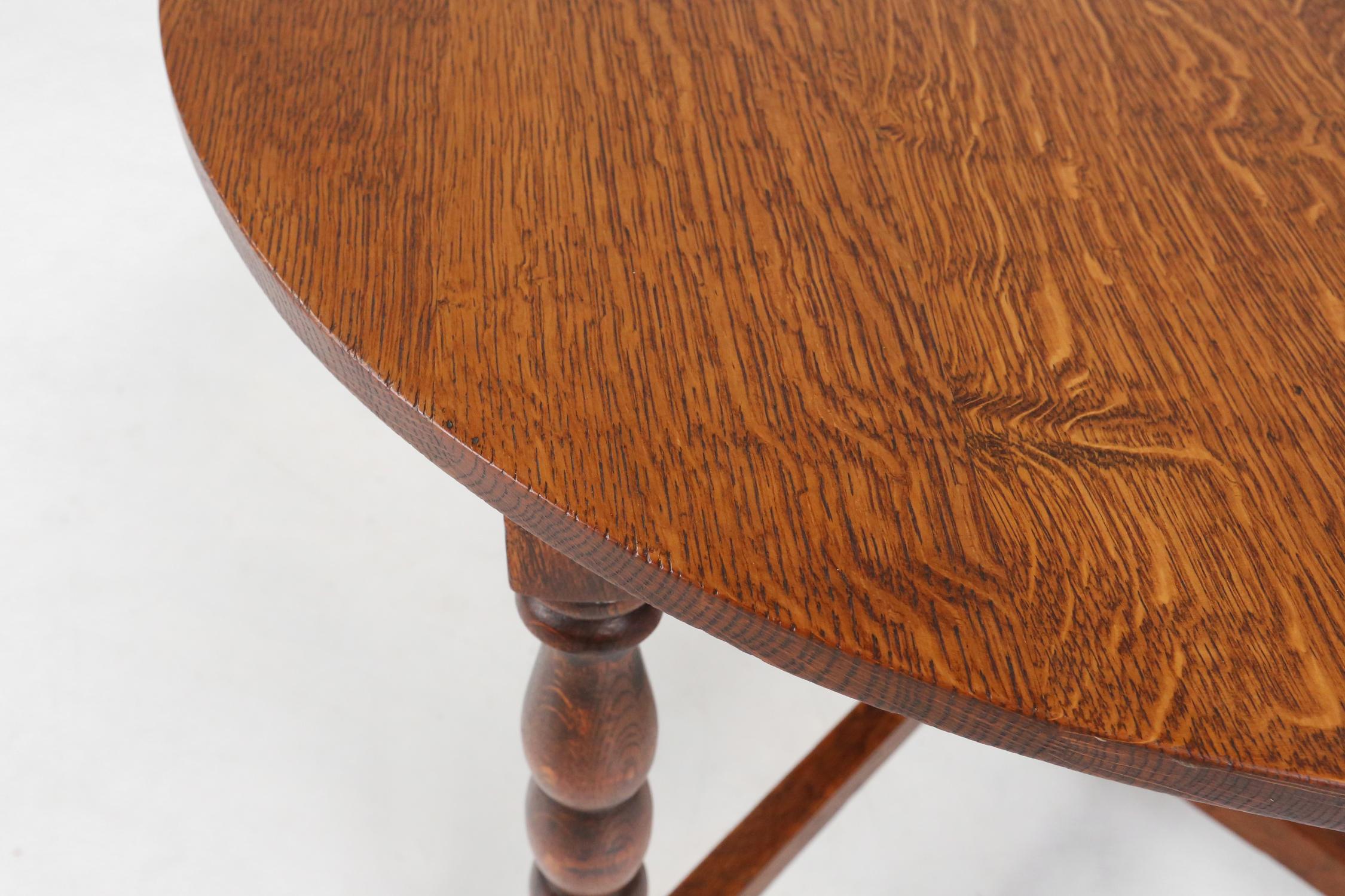 Wood Mid-century round coffee table 1950 For Sale