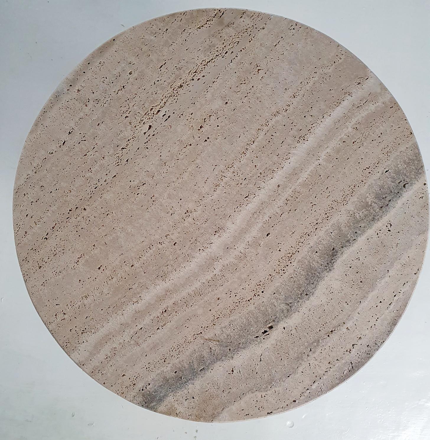 Mid-Century Round Coffee Table in Travertine, Italy, 1950's In Good Condition For Sale In Albano Laziale, Rome/Lazio