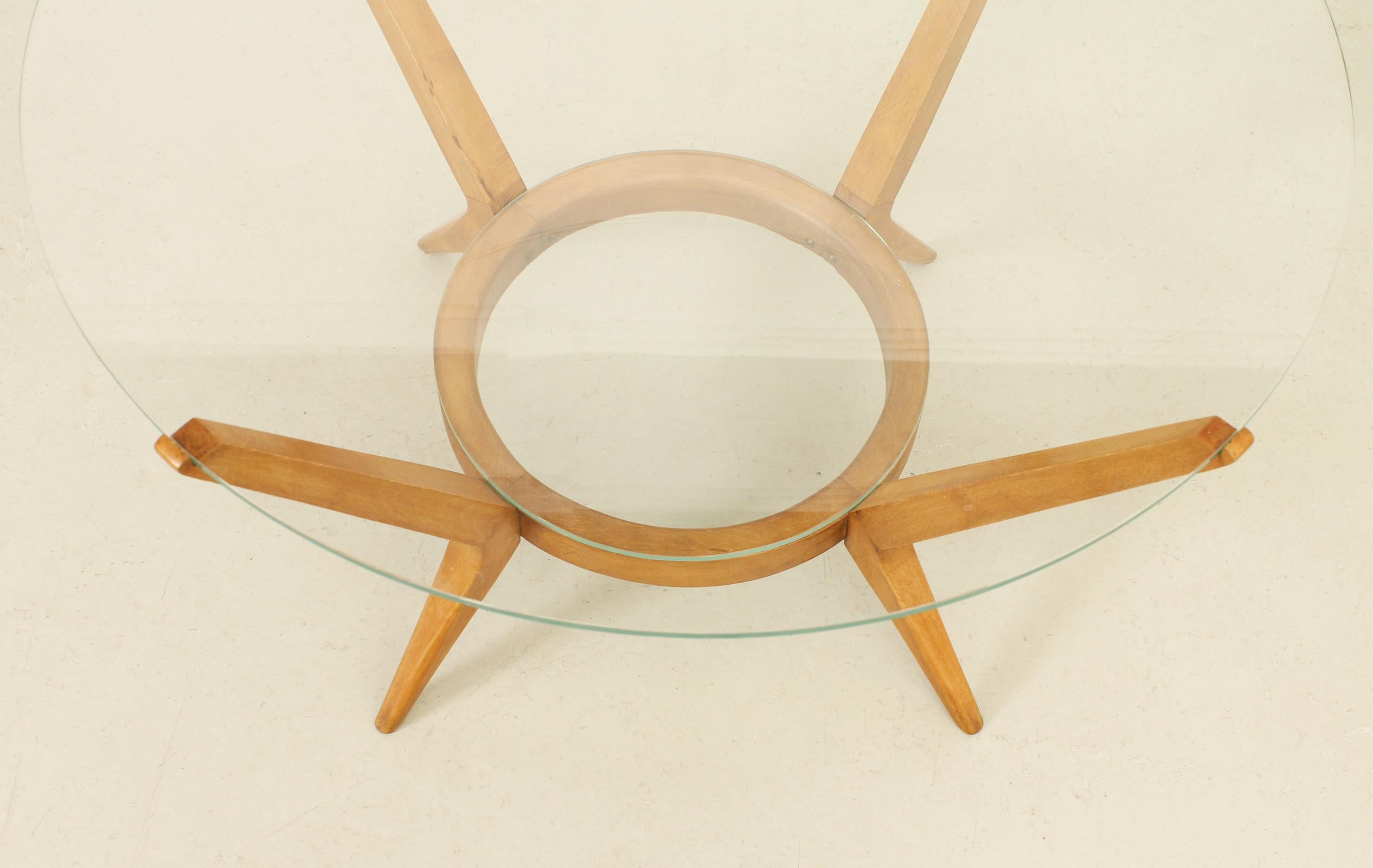 Table basse ronde du milieu du siècle en bois et verre en vente 3