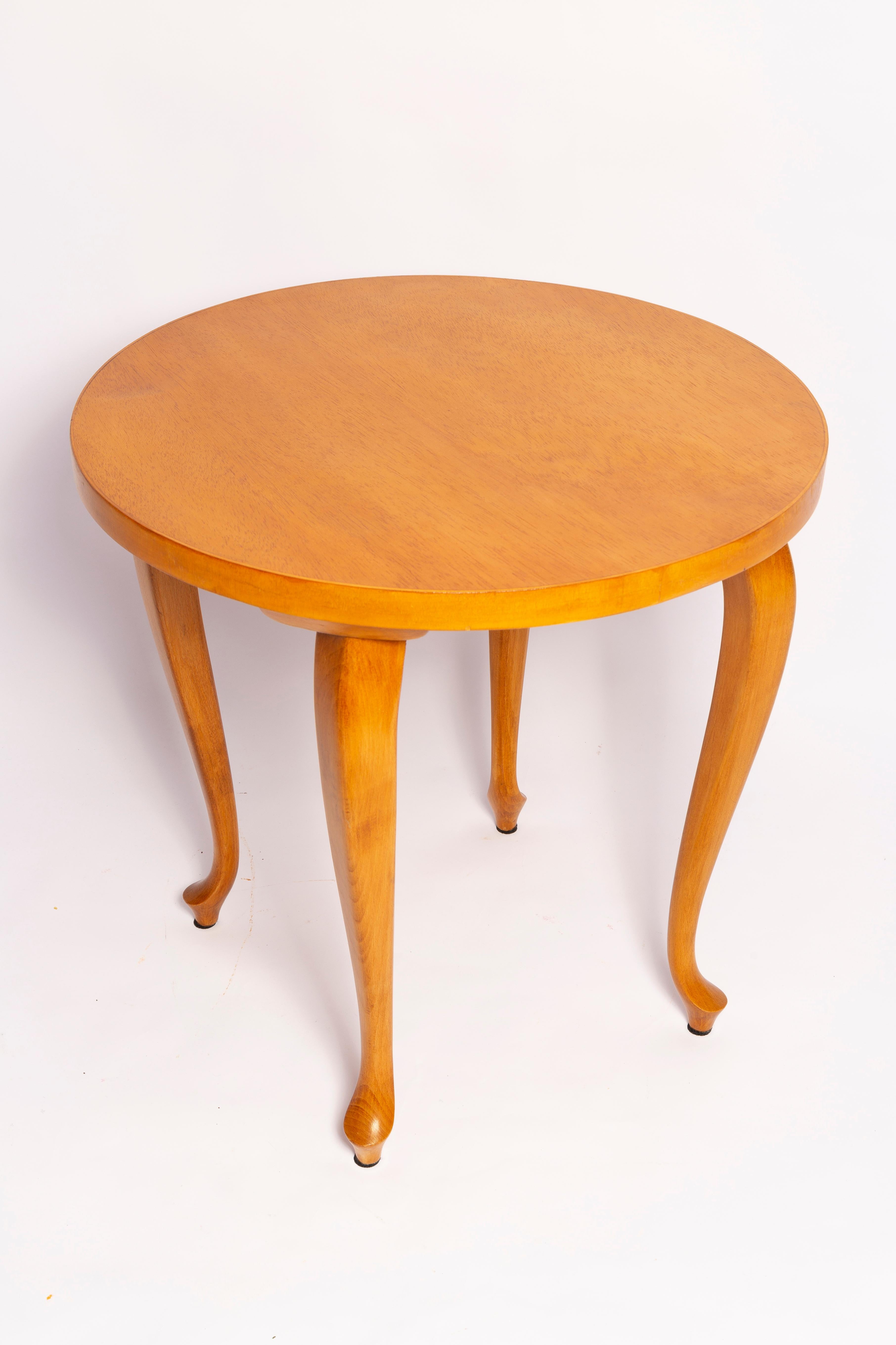 Mid-Century Modern Mid-Century Round Coffee Table, Light Wood, Poland, 1960s For Sale