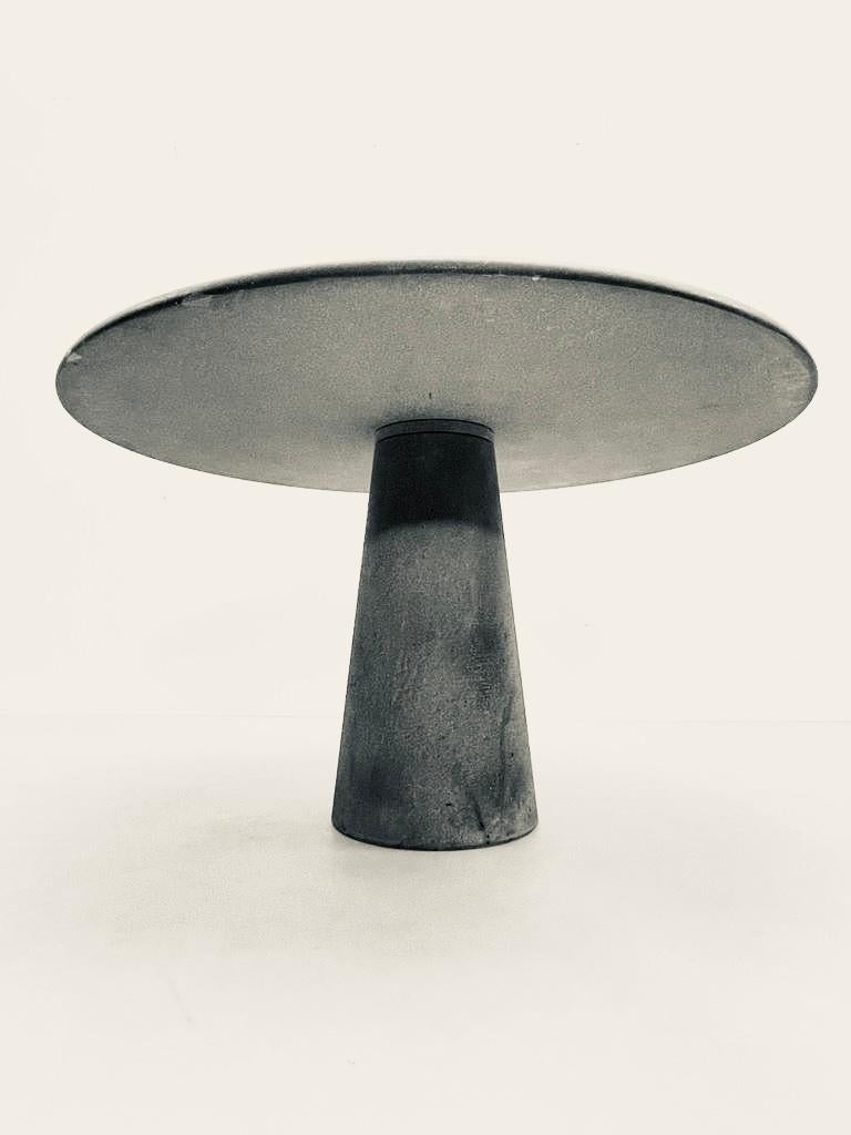 Mid-Century Round Concrete Dining Table in Style of Angelo Mangiarotti, 1970s 1