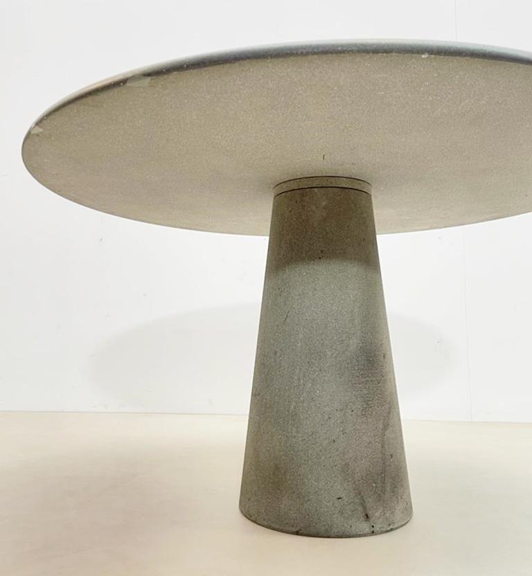 Mid-Century Round Concrete Dining Table in Style of Angelo Mangiarotti, 1970s 3