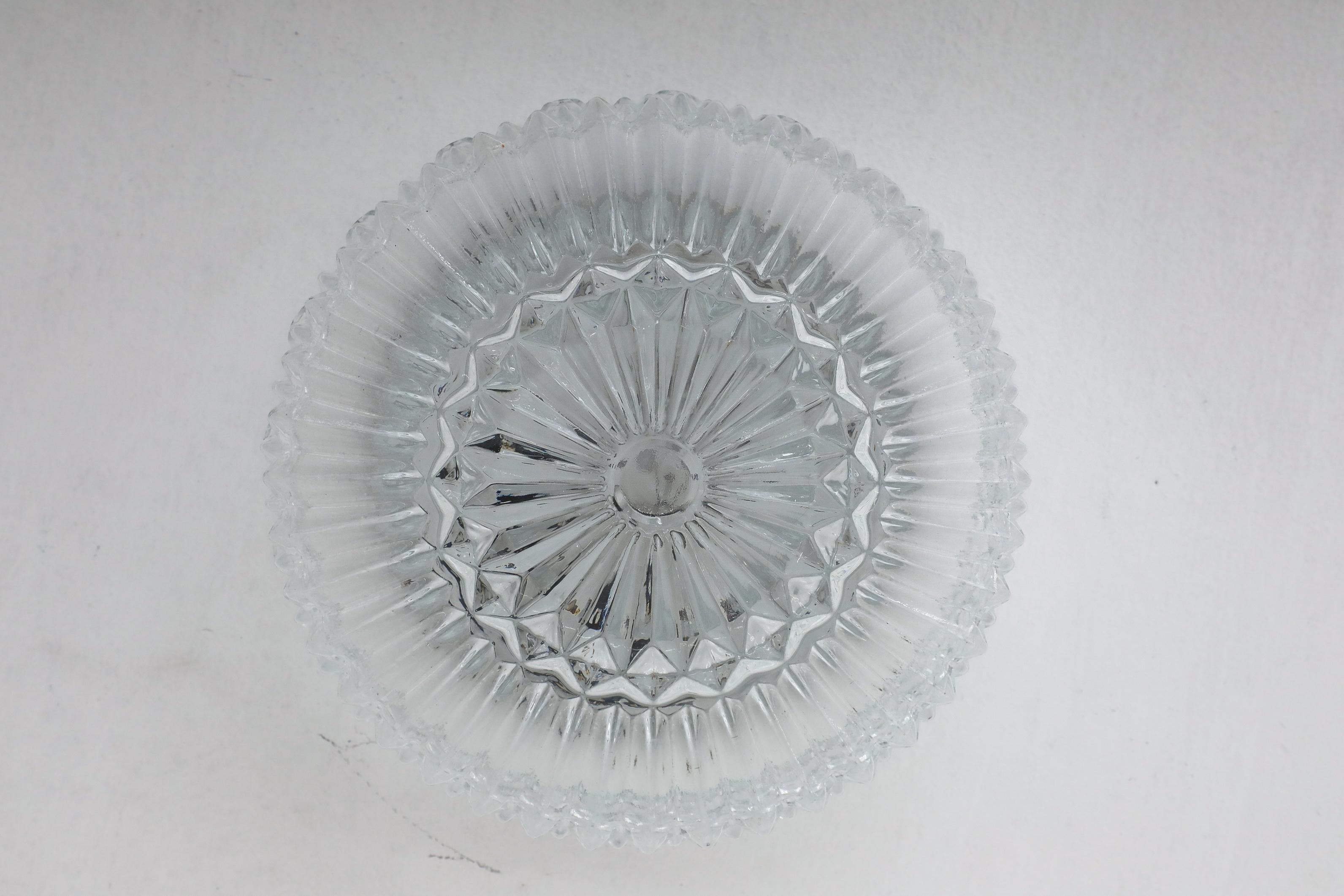 Mid-Century Round Daisy Pressed Glass Ceiling or Wall Sconce For Sale 1
