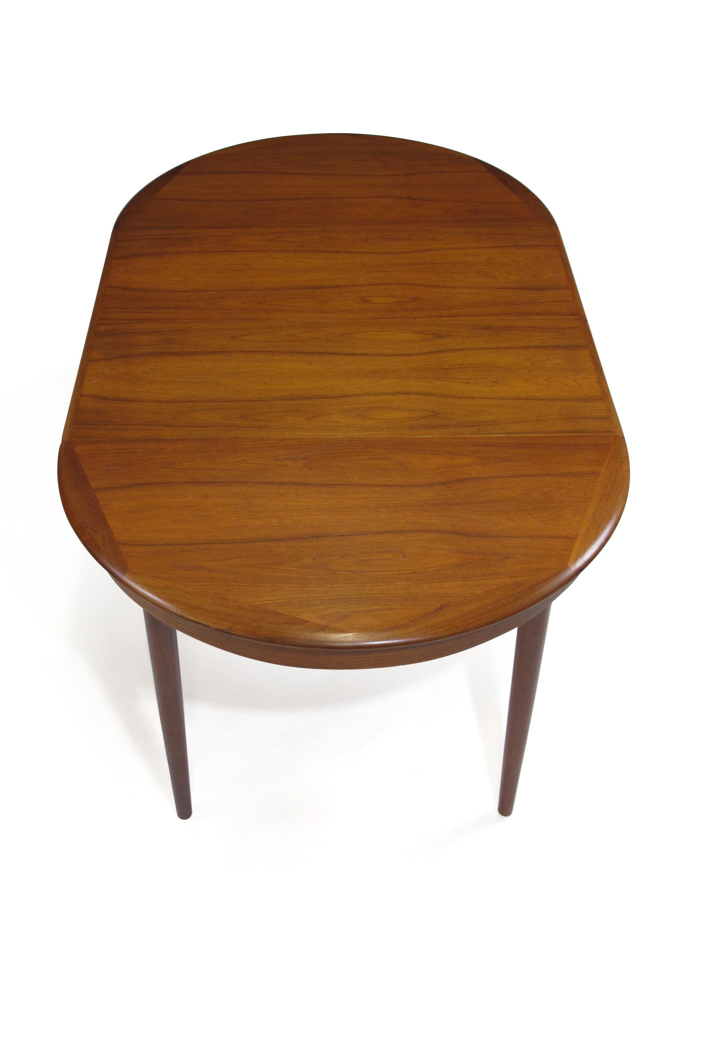 Midcentury Round Danish Teak Dining Table, Seats 4-10 Guests 2