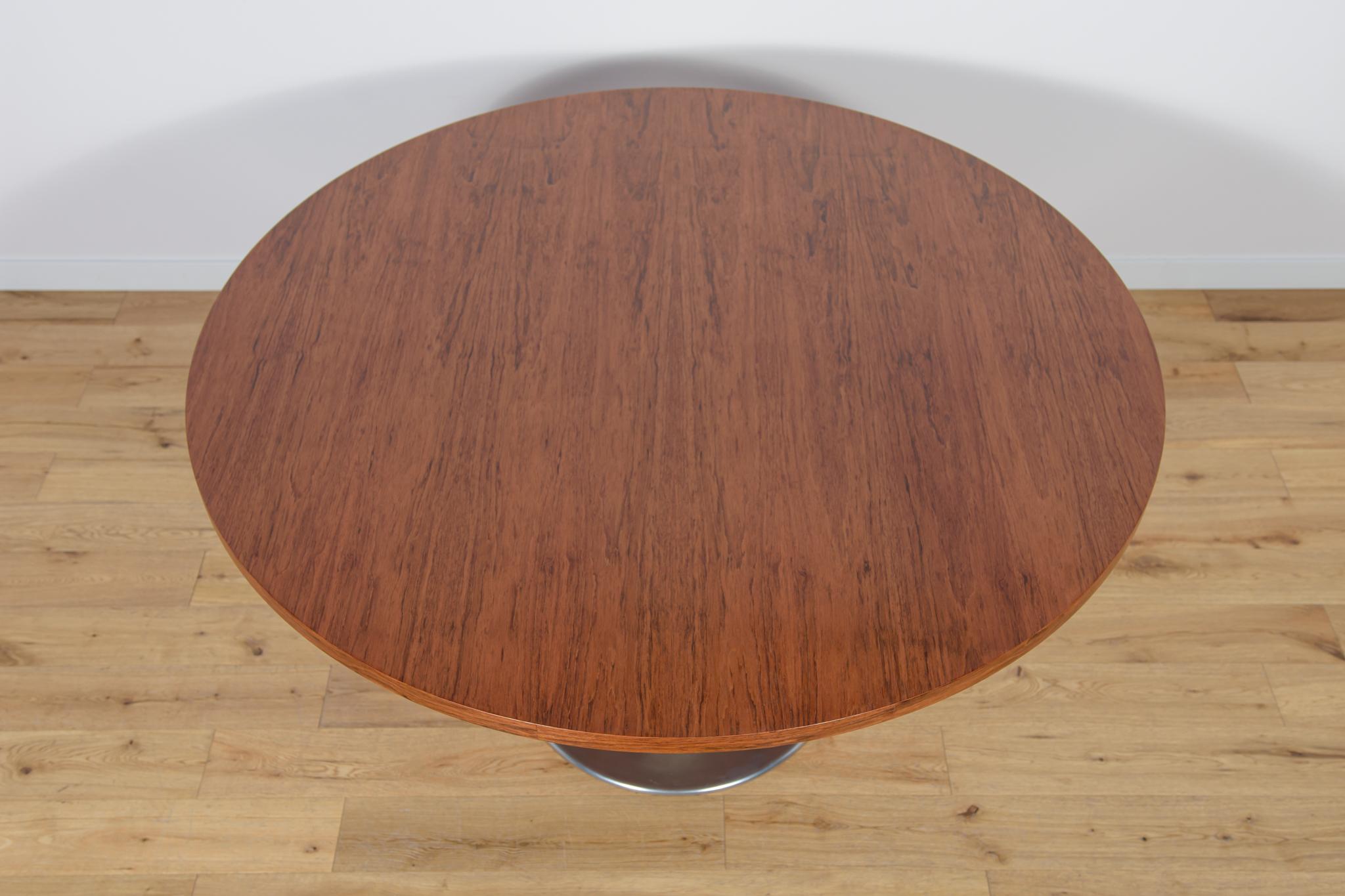 Danish Mid-Century Round Dining Table, 1970s For Sale