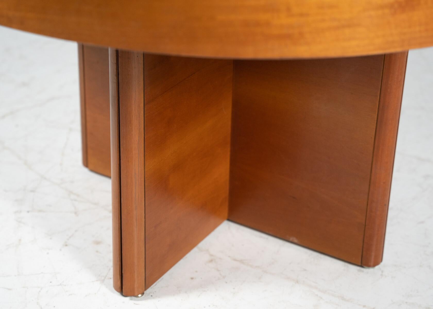 Mid-Century Modern Mid-Century Round Dining Table by Tito Agnoli for Molteni, 1970s