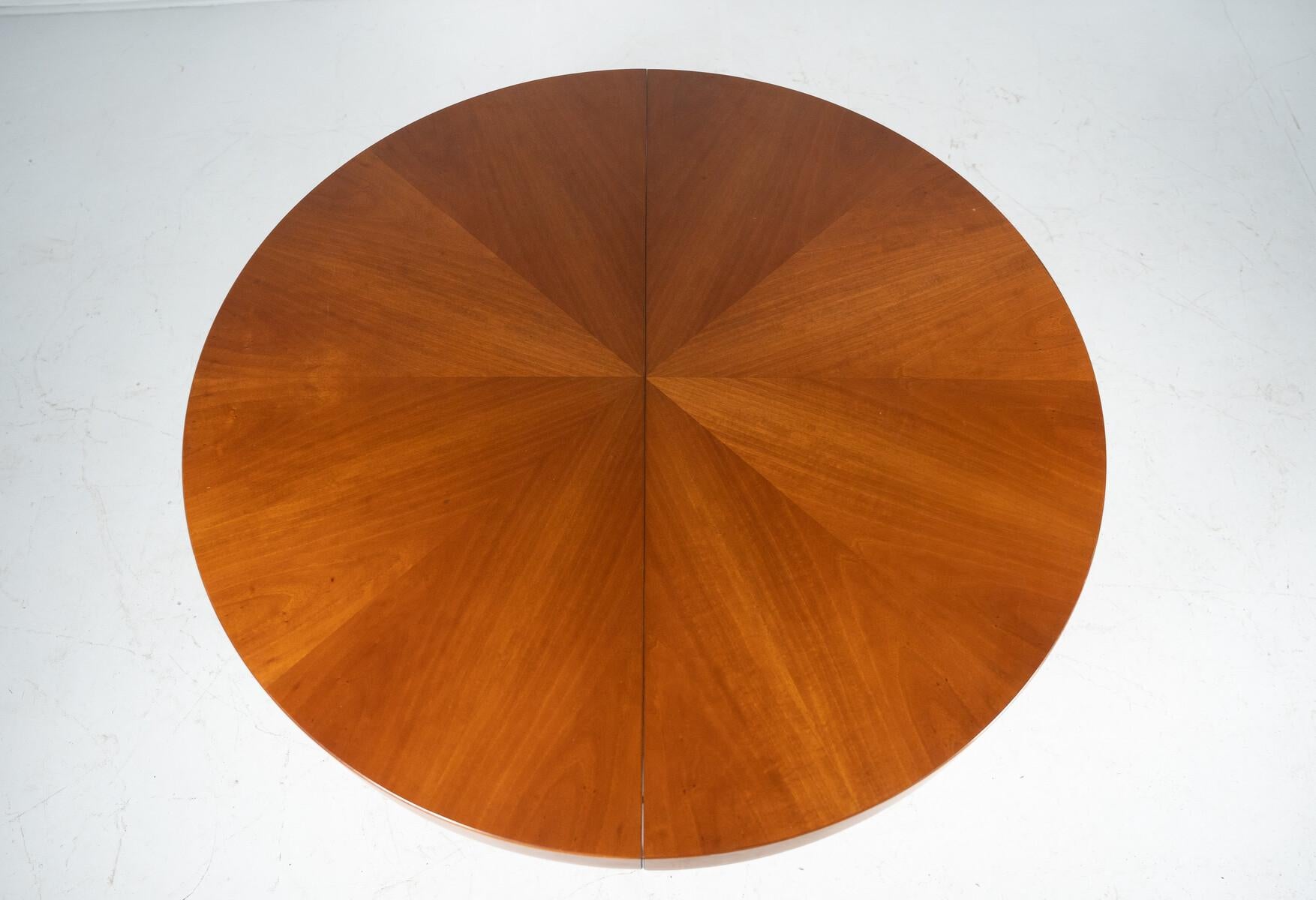 Italian Mid-Century Round Dining Table by Tito Agnoli for Molteni, 1970s