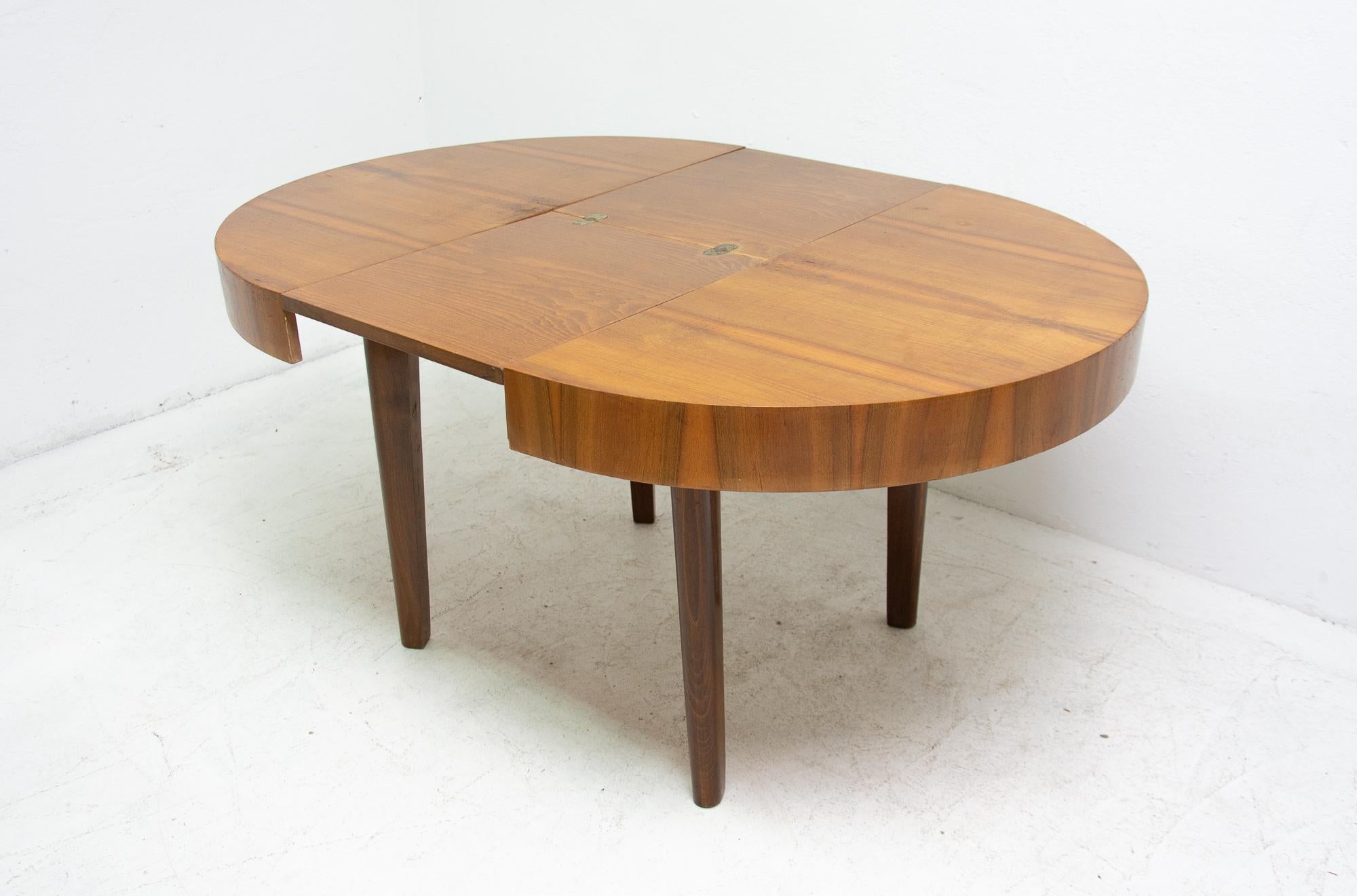 Midcentury Round Folding Dining Table in Walnut, Czechoslovakia, 1950s 5