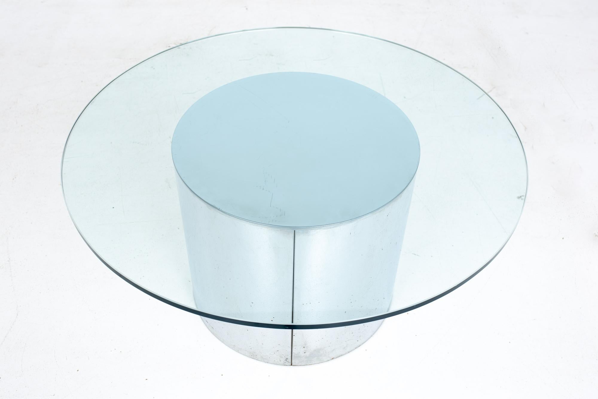 Table basse ronde en verre et chrome du milieu du siècle Bon état - En vente à Countryside, IL