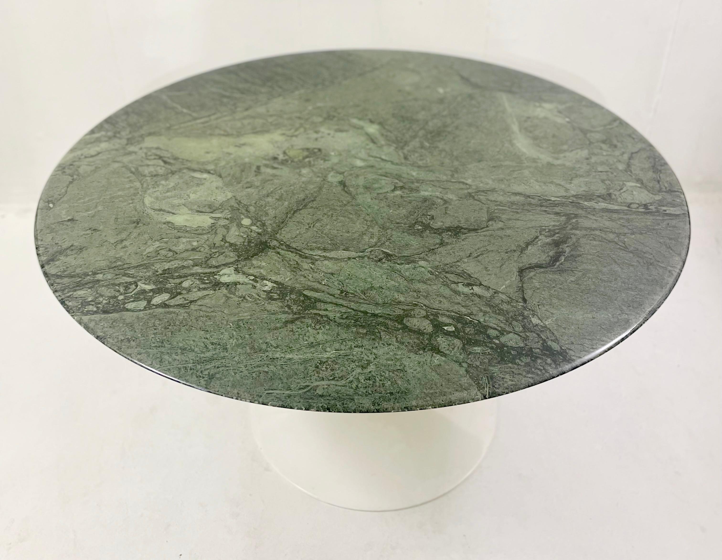 Italian Mid-Century Round Green Marble Tulip Dining Table by Knoll, Italy 1960s