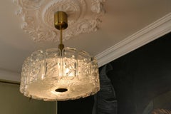 Runder Eisglas-Kronleuchter aus der Mitte des Jahrhunderts von Doria, ca. 1970er Jahre