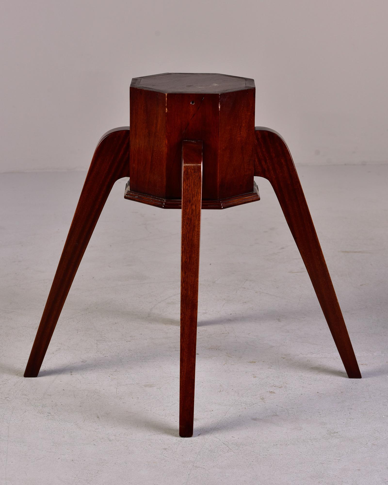 Mid-Century Round Mahogany Table For Sale 4