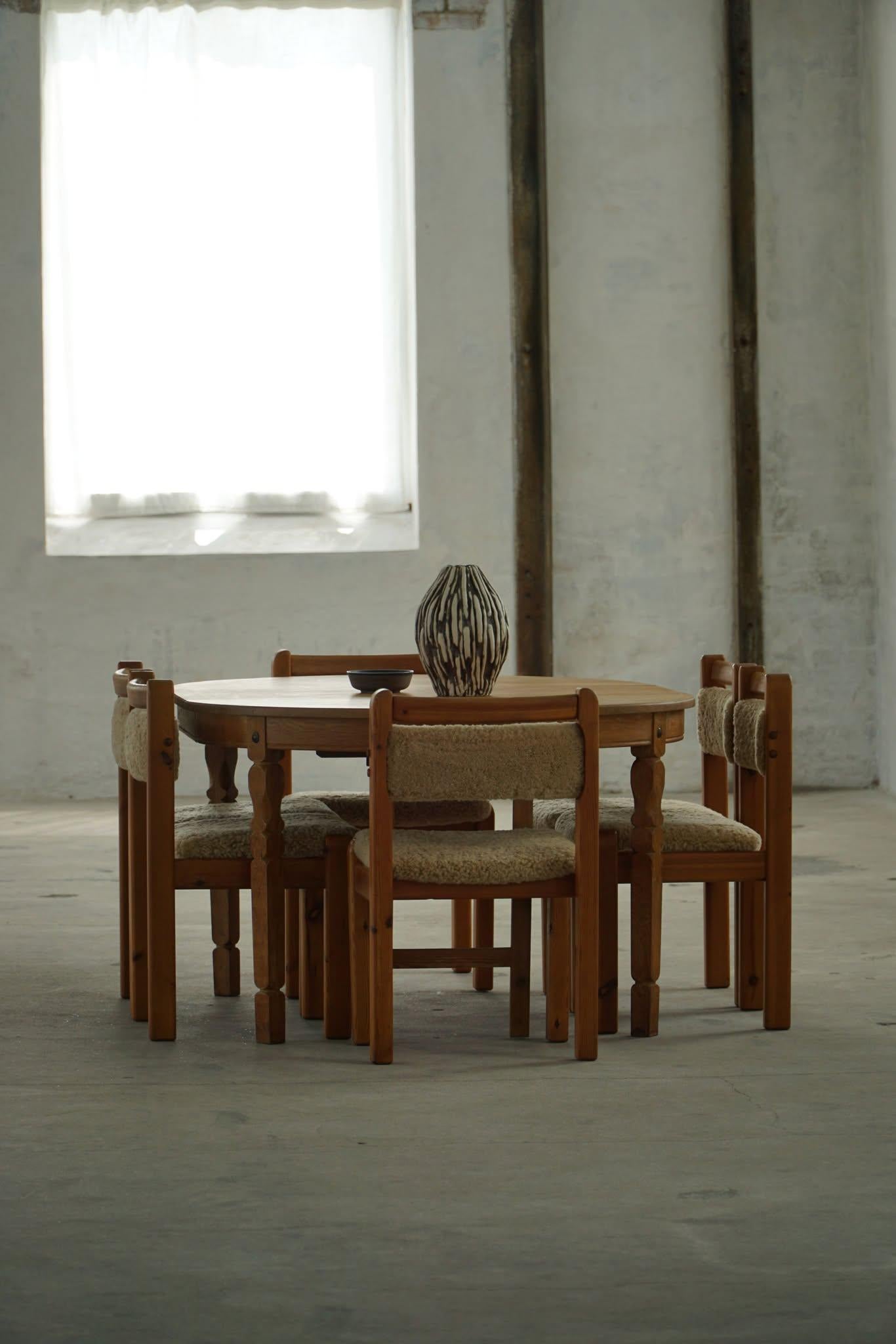 Mid-Century Round Oak Dining Table with Three Extensions, Danish Modern, 1960s For Sale 6