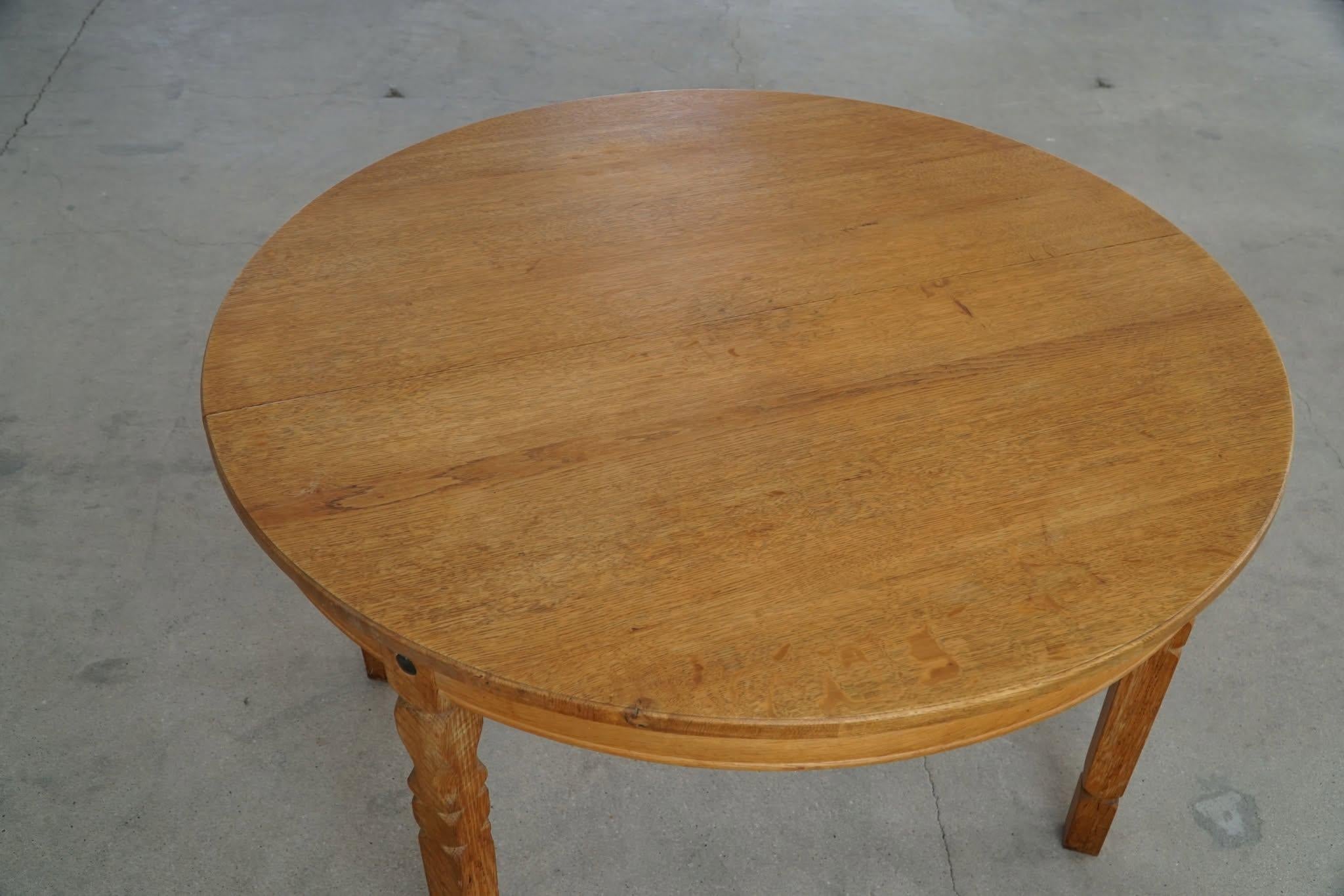 Mid-Century Round Oak Dining Table with Three Extensions, Danish Modern, 1960s For Sale 1