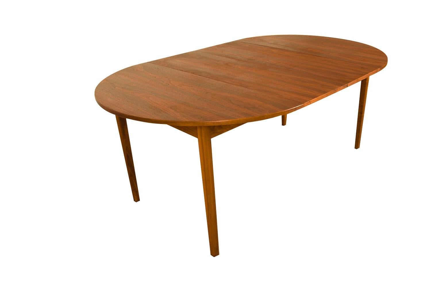 Mid-20th Century Mid-Century Round Oval Extendable Dining Table For Sale