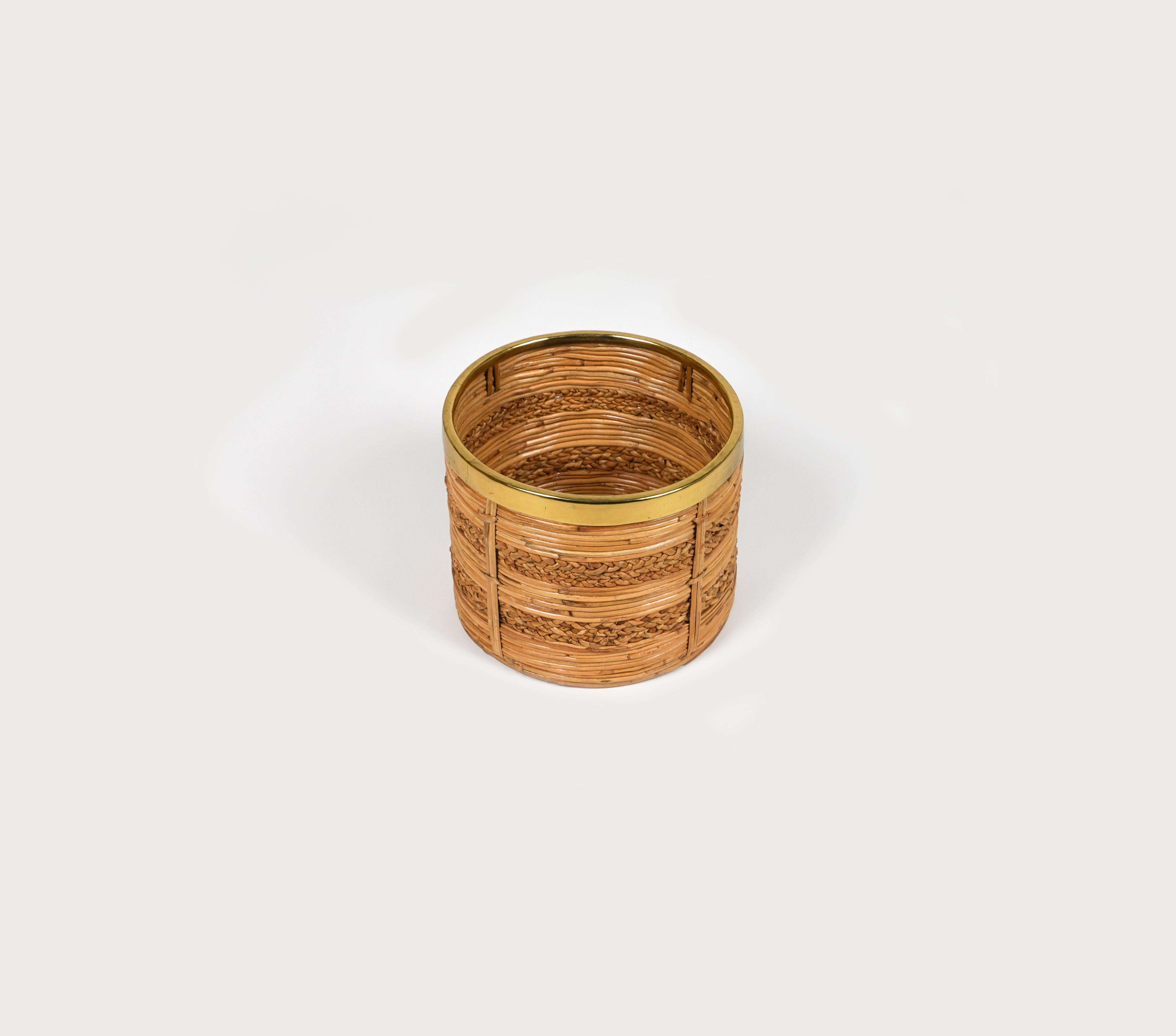 Mid-Century Round Rattan, Bamboo and Brass Basket or Planter, Italy 1970s In Good Condition In Rome, IT