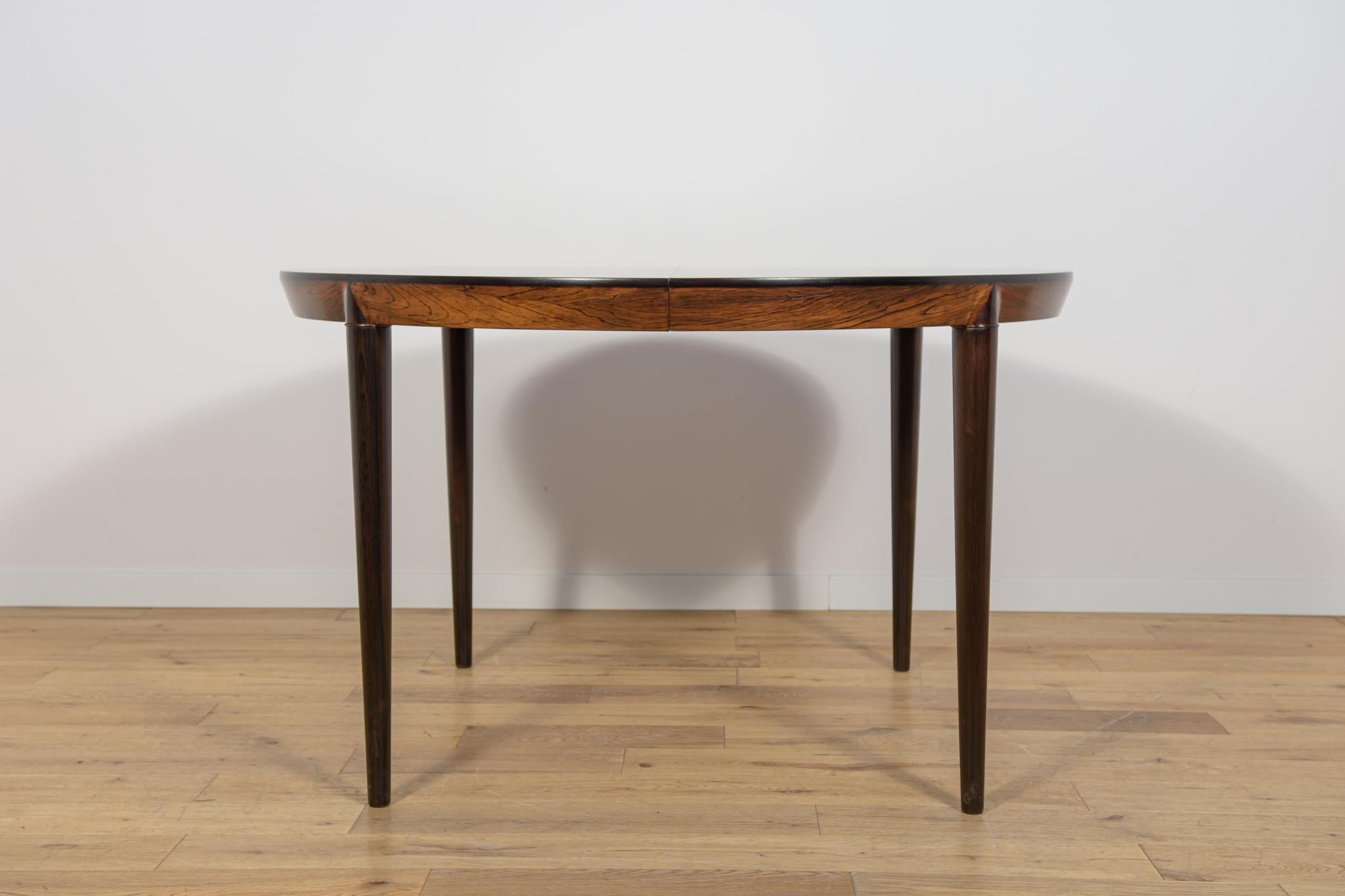 Runder Esstisch aus Rosenholz Modell 71 von Severin Hansen aus der Mitte des Jahrhunderts. (Moderne der Mitte des Jahrhunderts) im Angebot