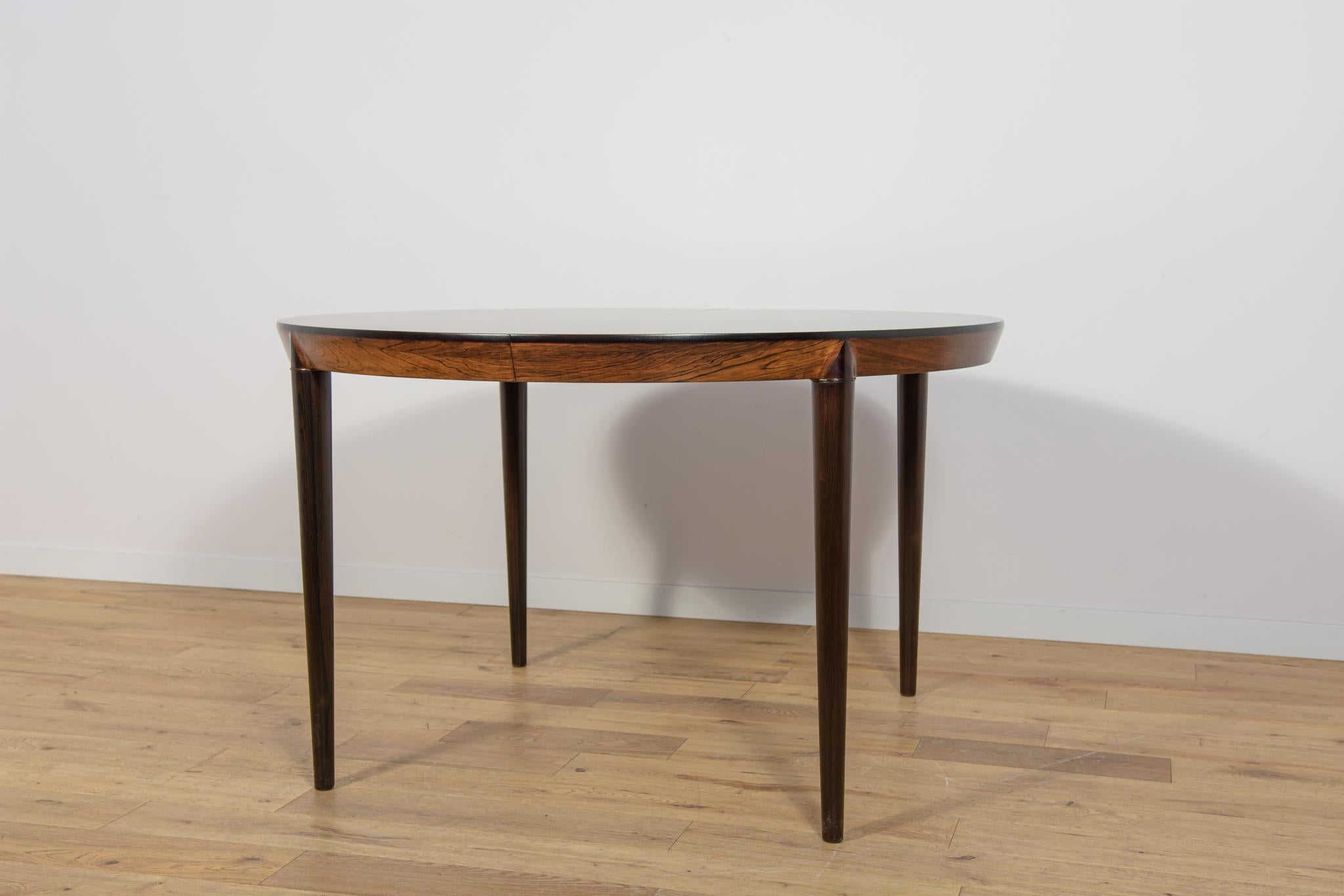Runder Esstisch aus Rosenholz Modell 71 von Severin Hansen aus der Mitte des Jahrhunderts. (Holzarbeit) im Angebot