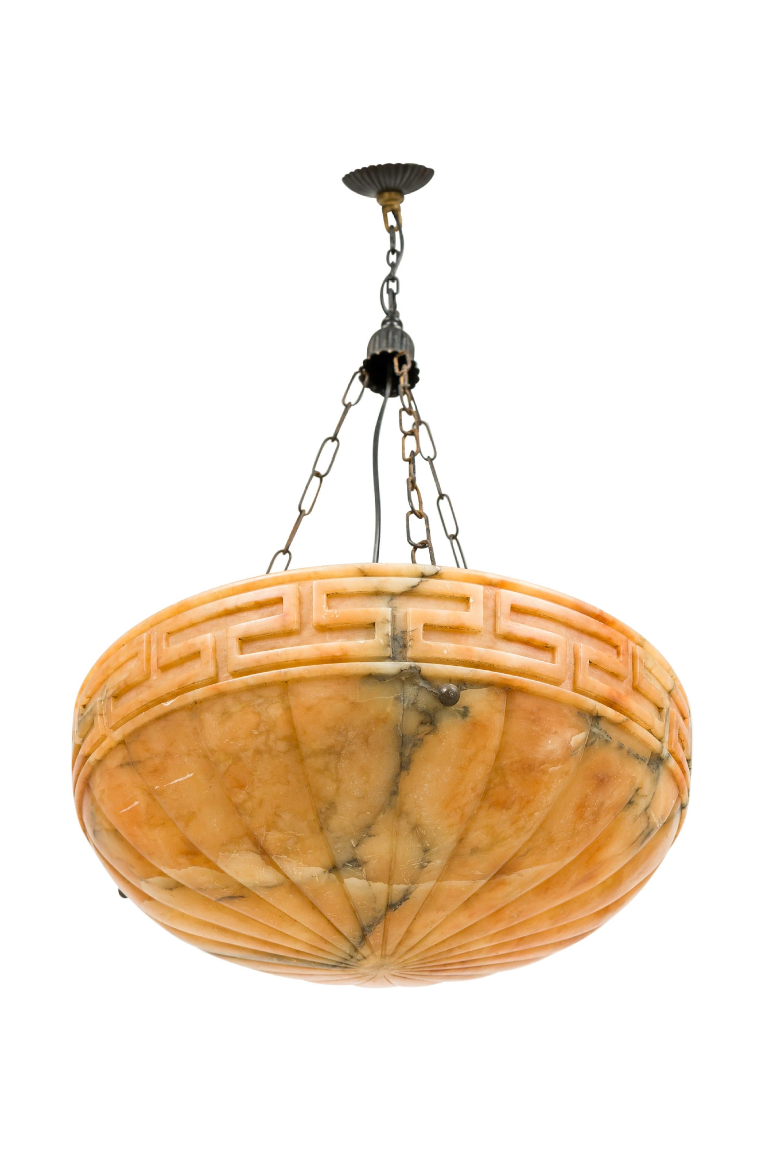 Alabastro Lampadario rotondo Mid-Century A. Stone in vendita