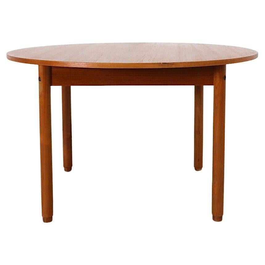 Mid-Century Round Teak dining table by Saporiti, Italy