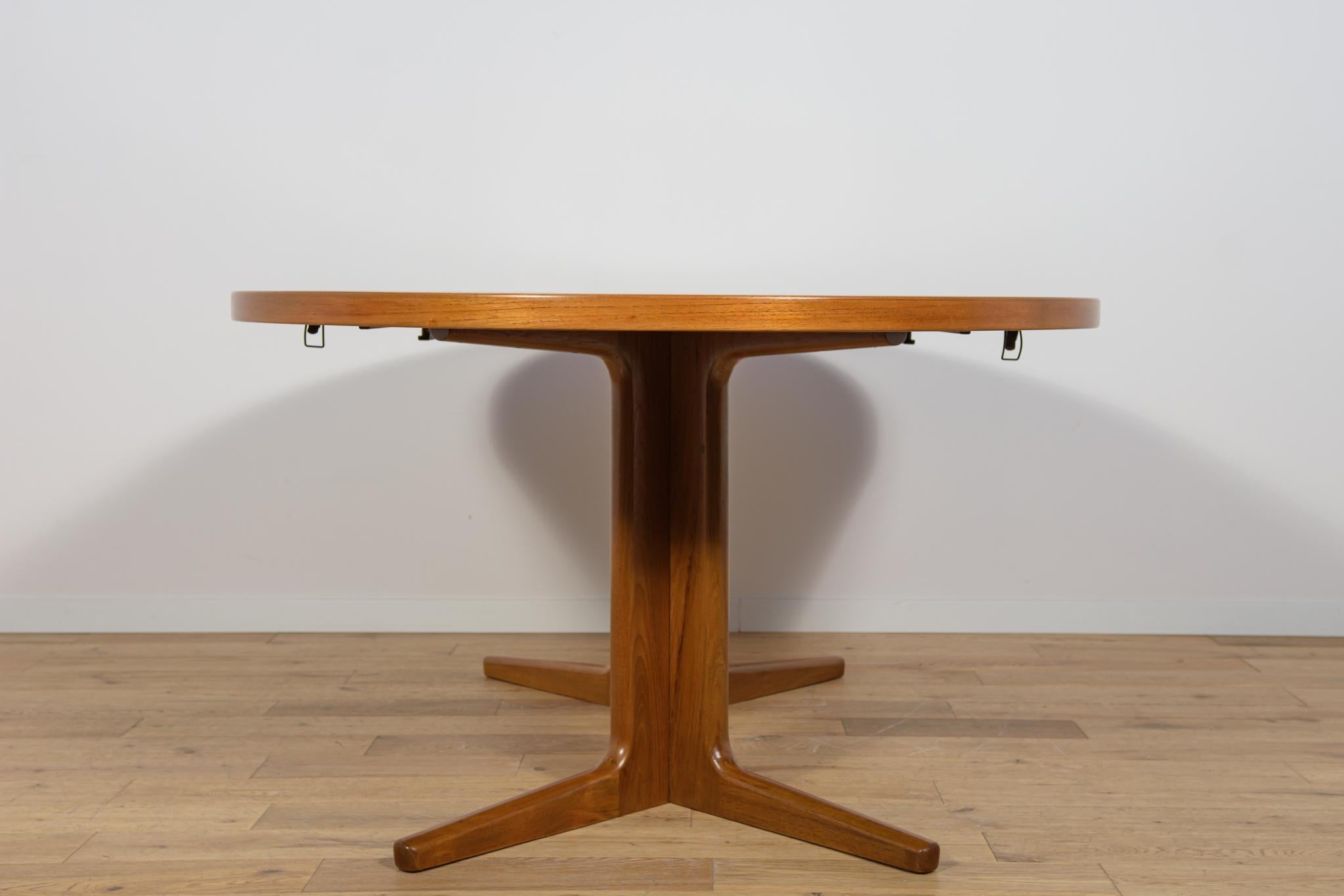Ausziehbarer Esstisch aus Teakholz aus der Mitte des Jahrhunderts aus Vejle Mobelfabrik Dänemark. im Angebot 5