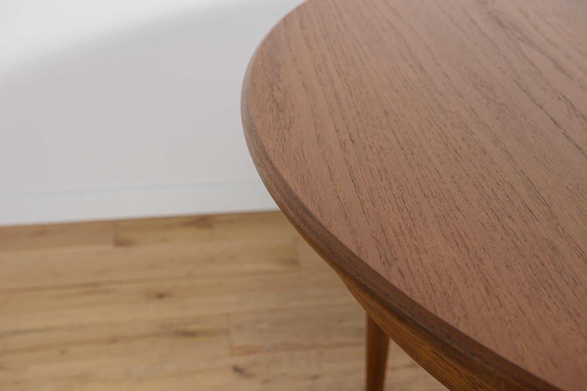 Mesa de comedor redonda extensible de teca de mediados de siglo, United Knigdom, años 60 en venta 6
