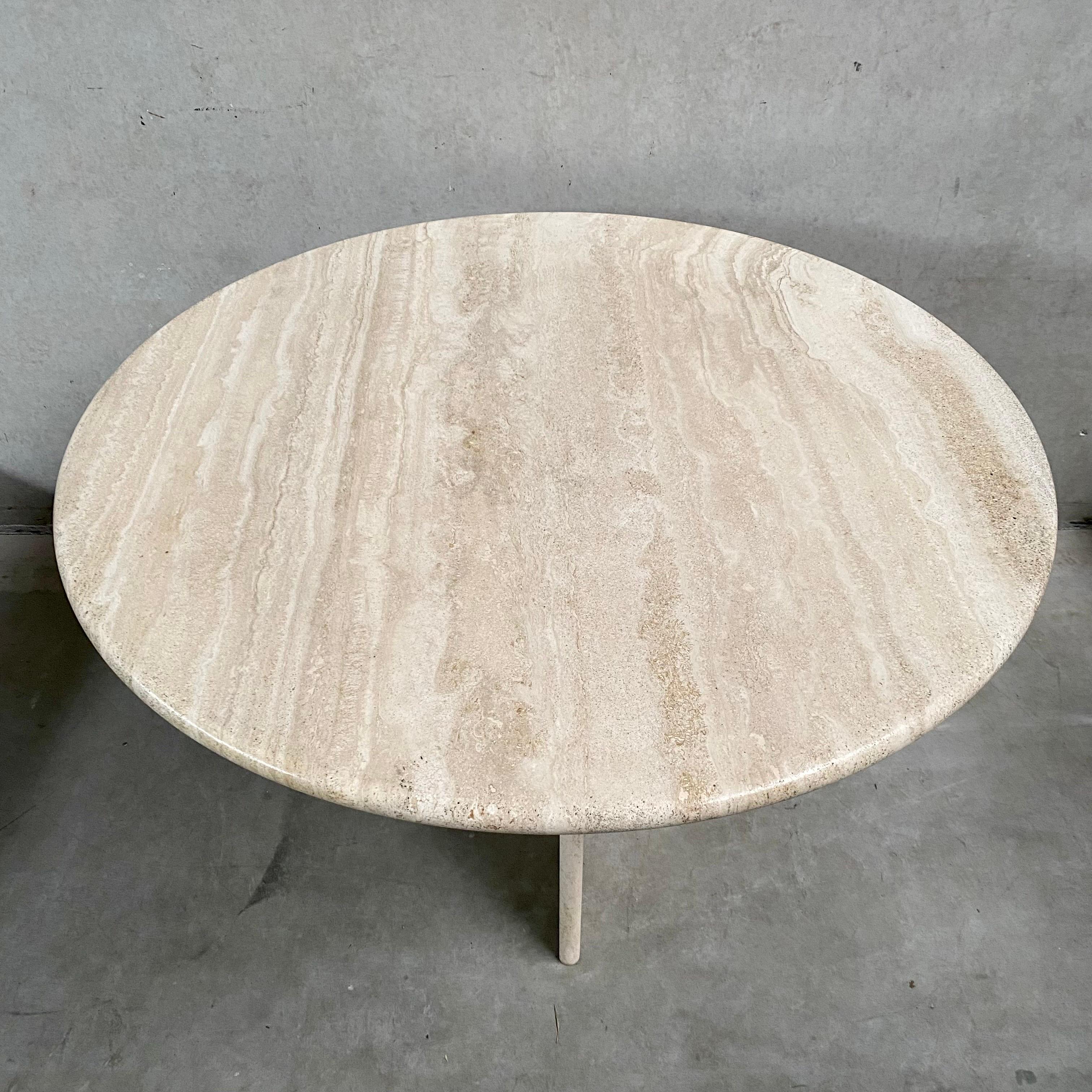 Italian Mid-Century Round Travertine Dining Table, Italy 1970s