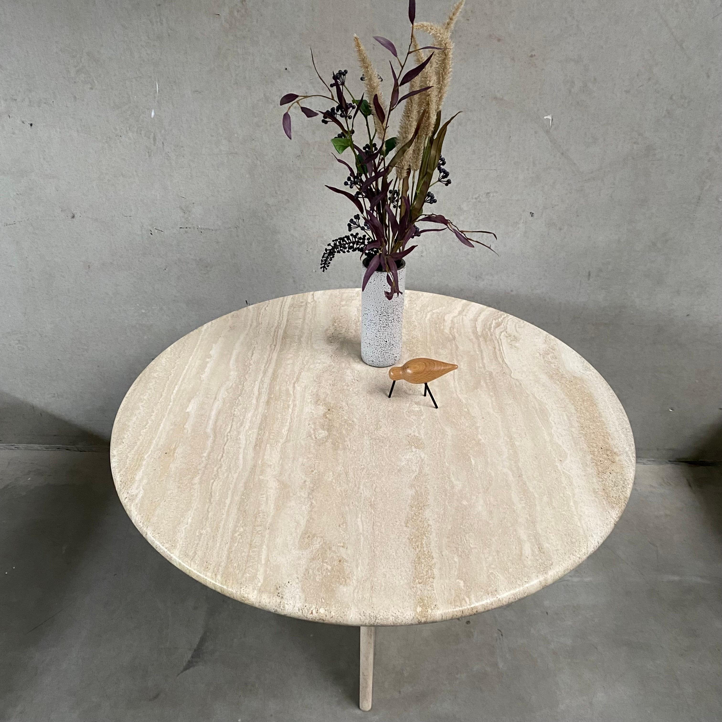 Late 20th Century Mid-Century Round Travertine Dining Table, Italy 1970s