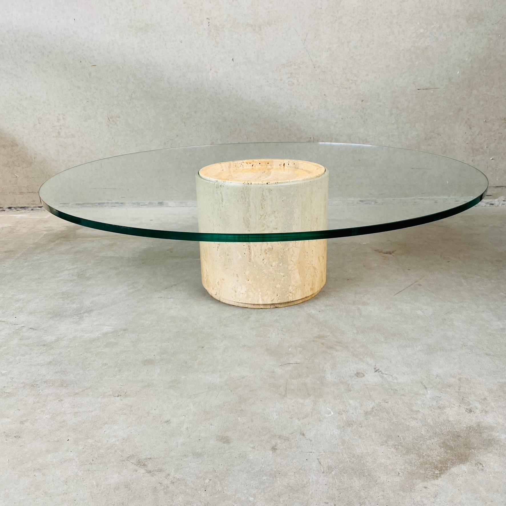 Mid-Century Round Travertine Glass Coffee Table Italy 1970 For Sale 10