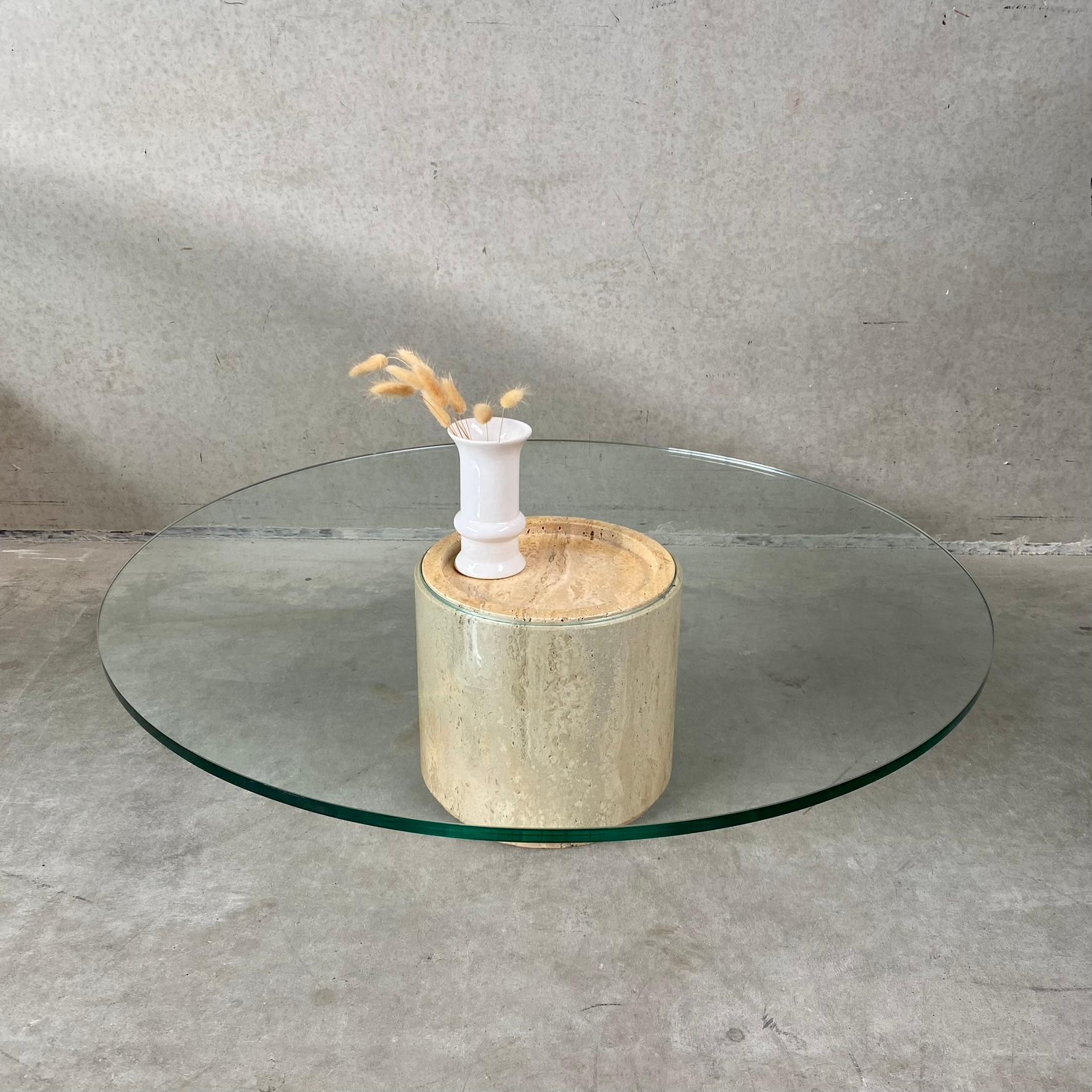 Mid-Century Round Travertine Glass Coffee Table Italy 1970 For Sale 4
