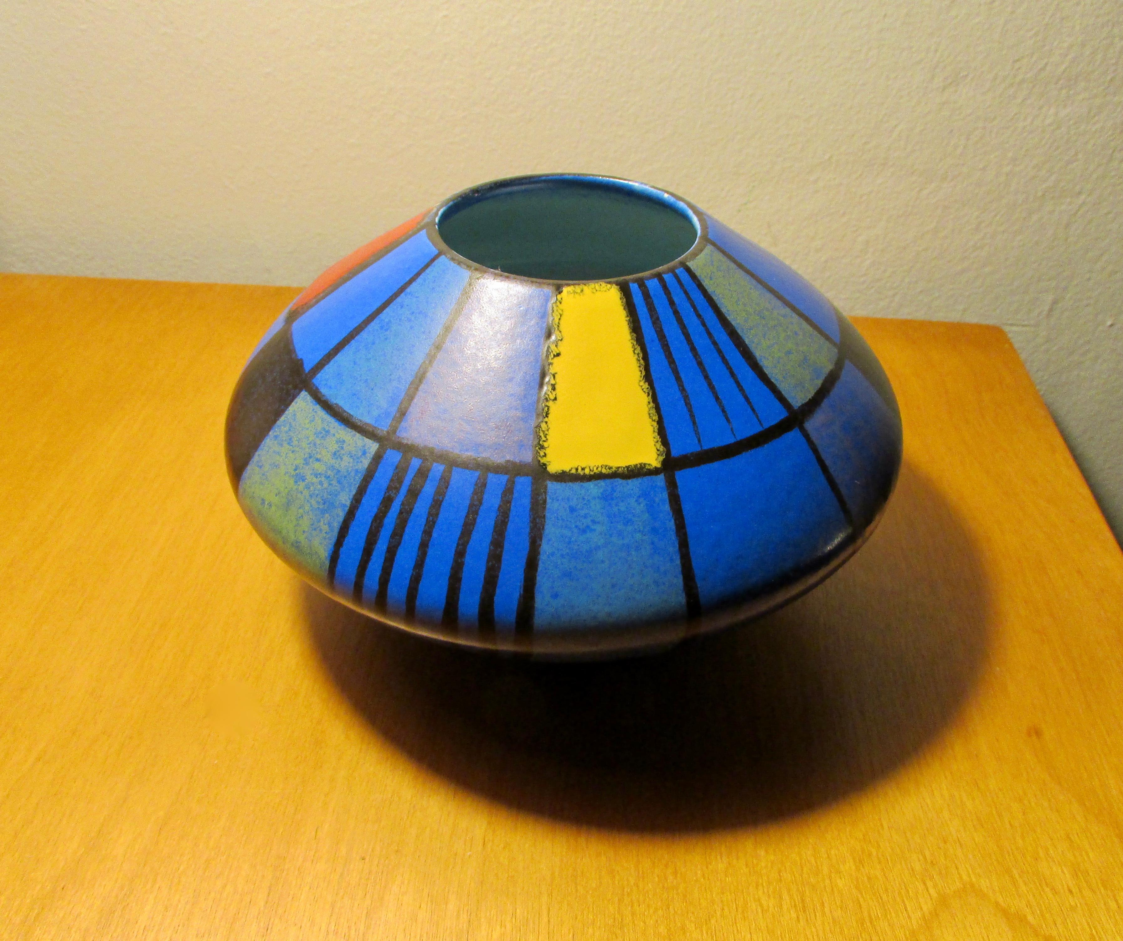 Mid-Century Modern Mid-Century Round Vase Reims Decor by Bodo Mans for Bay Keramik For Sale